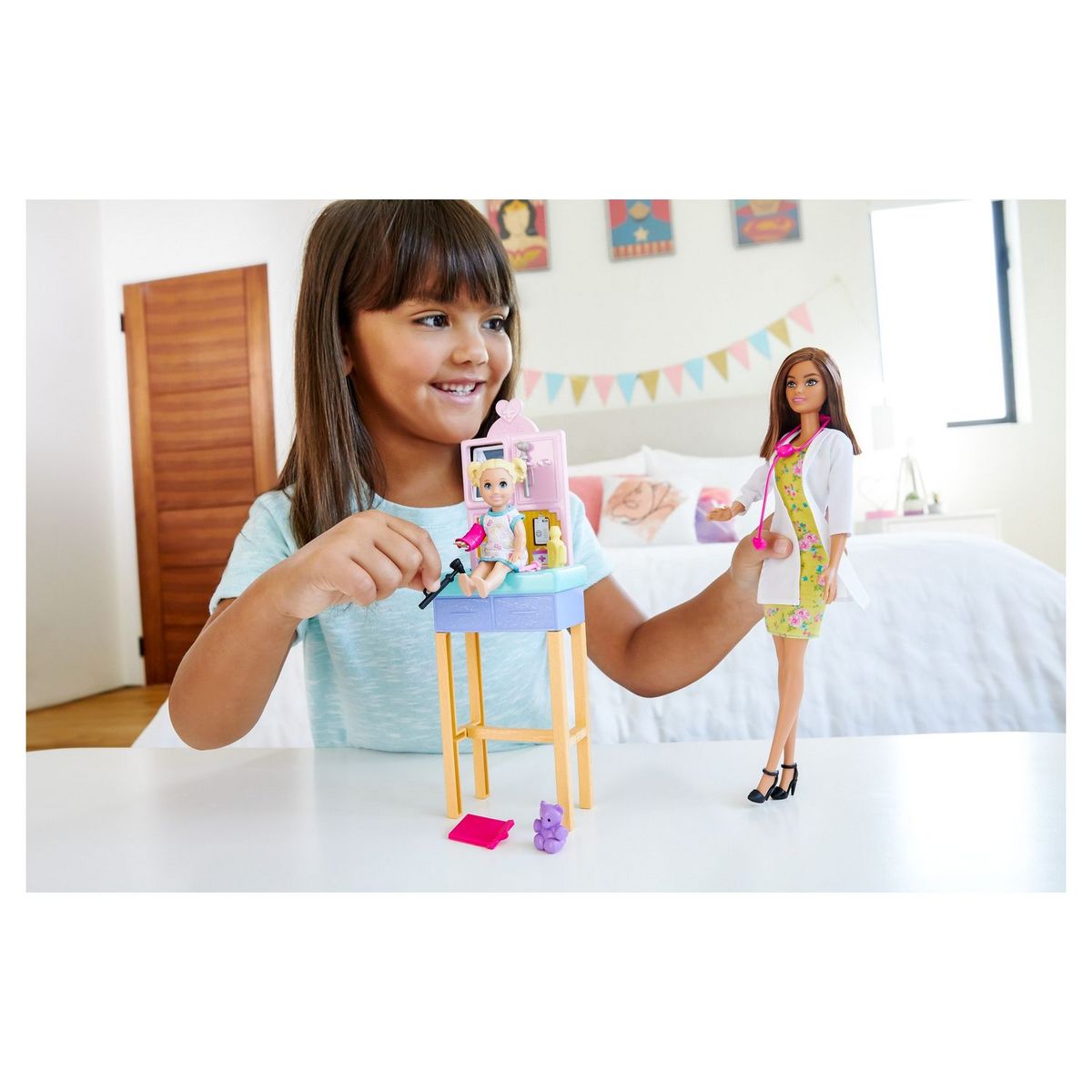 BARBIE Coffret Barbie Pédiatre