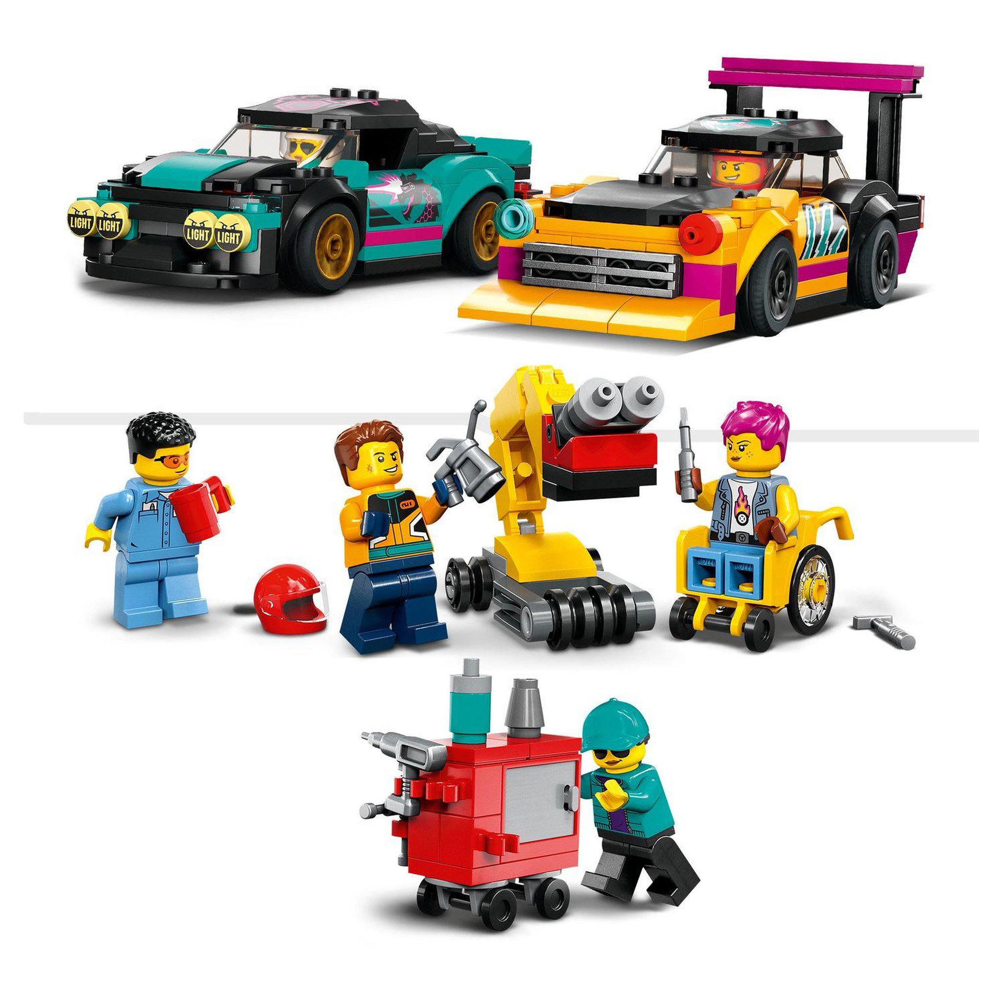 Voir la diapositive 7 : LEGO City 60389 Le garage de customisation, Jouet avec 2 Voitures, Atelier Automobile et 4 Minifigurines