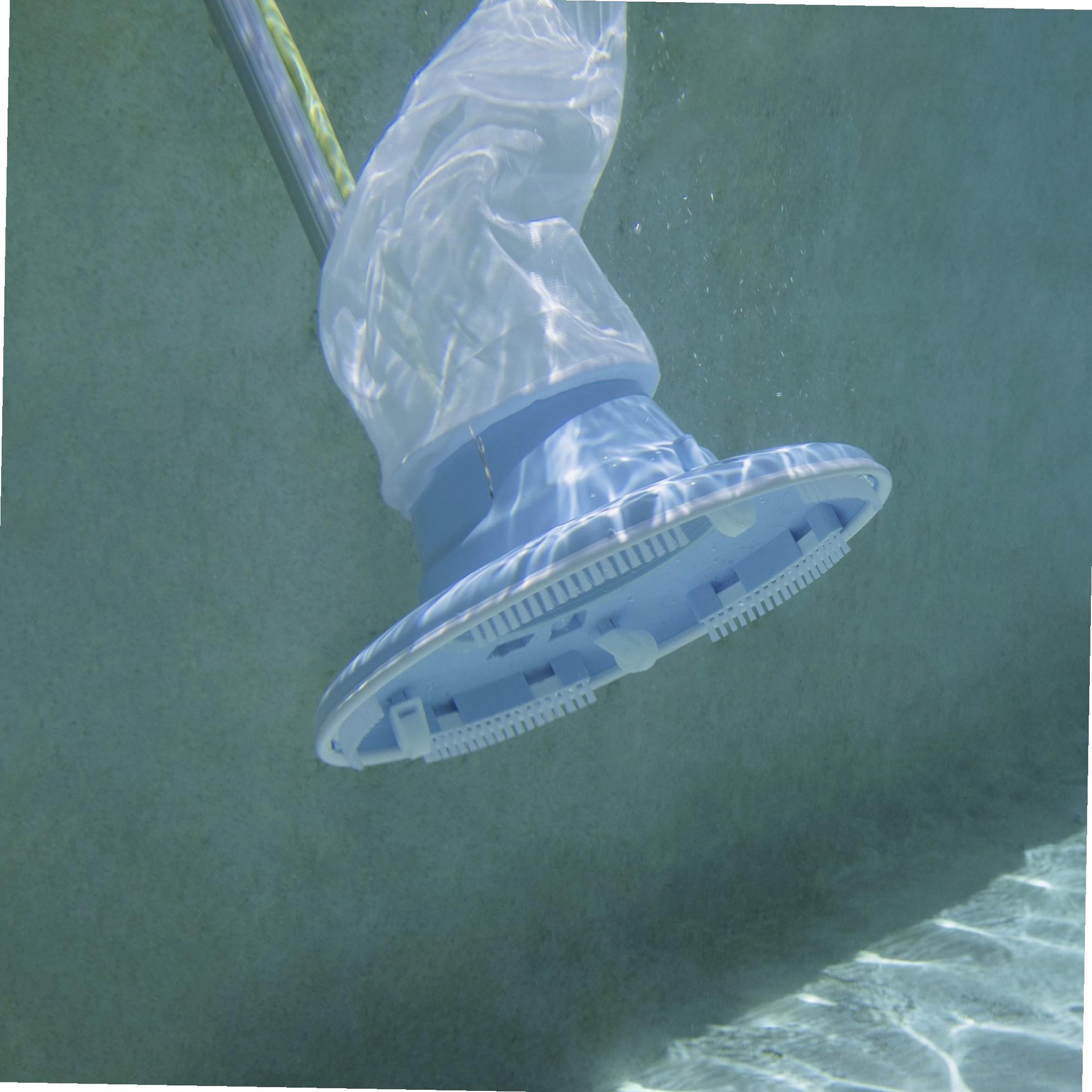 Voir la diapositive 6 : WERKAPRO Aspirateur piscine rond avec filet WERKA PRO