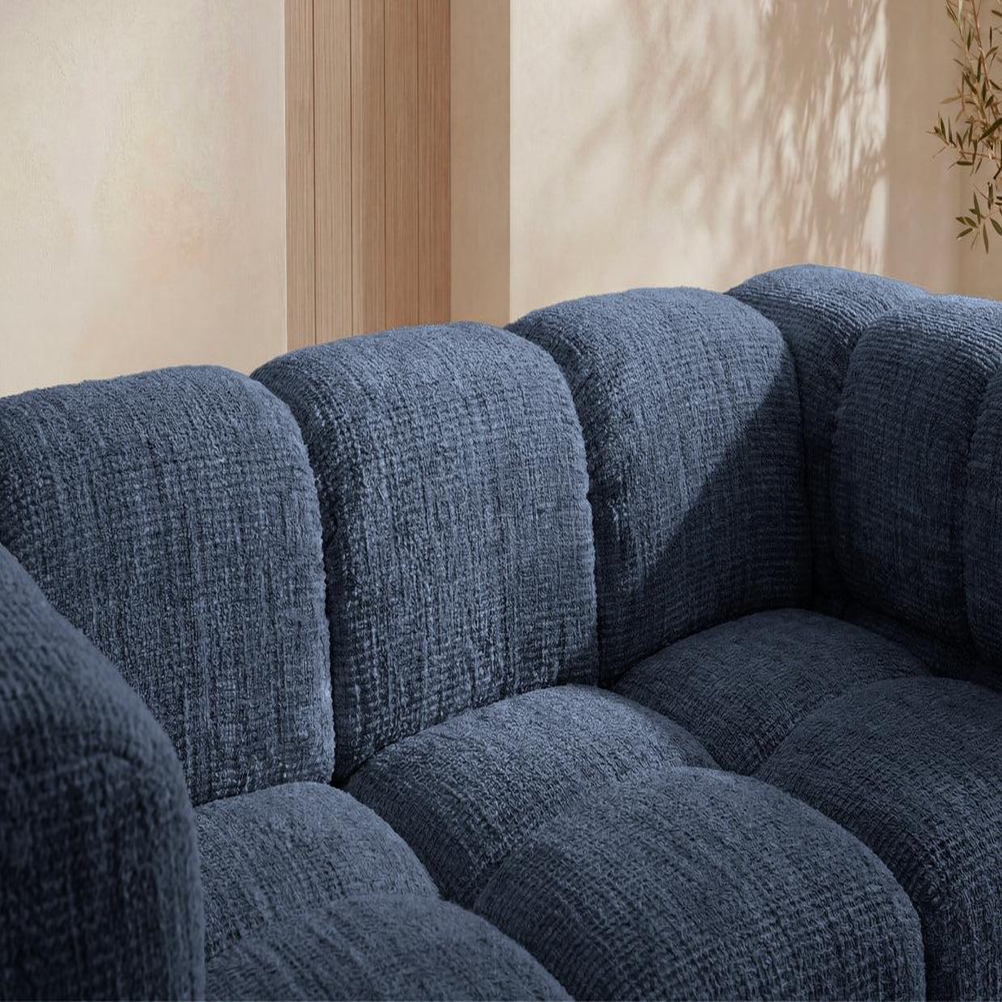Voir la diapositive 5 : CASANOVA PARIS Gustave - canapé droit tissu chenille 2 places