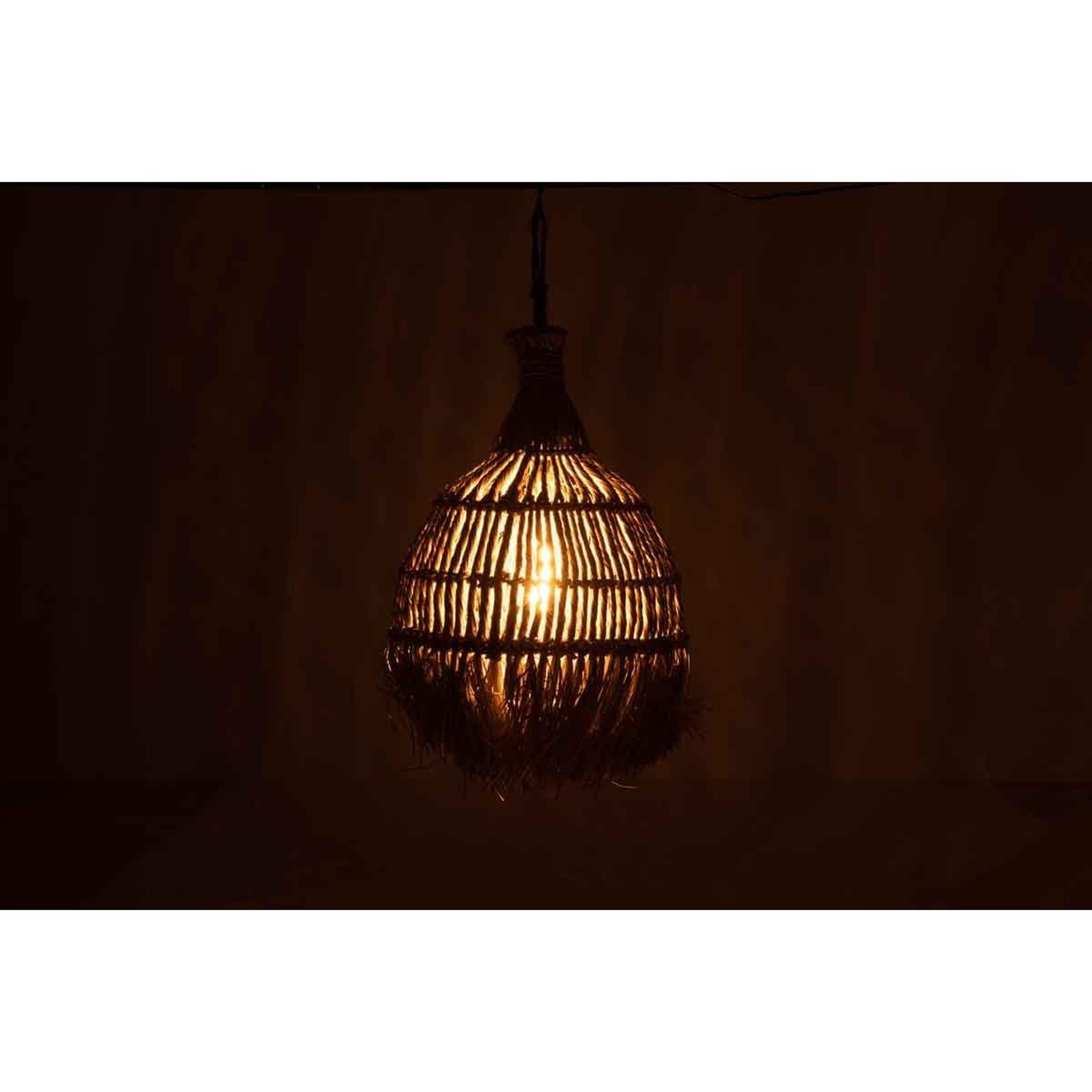 Voir la diapositive 3 : J-LINE Lampe Suspension Design  Twist  75cm Naturel