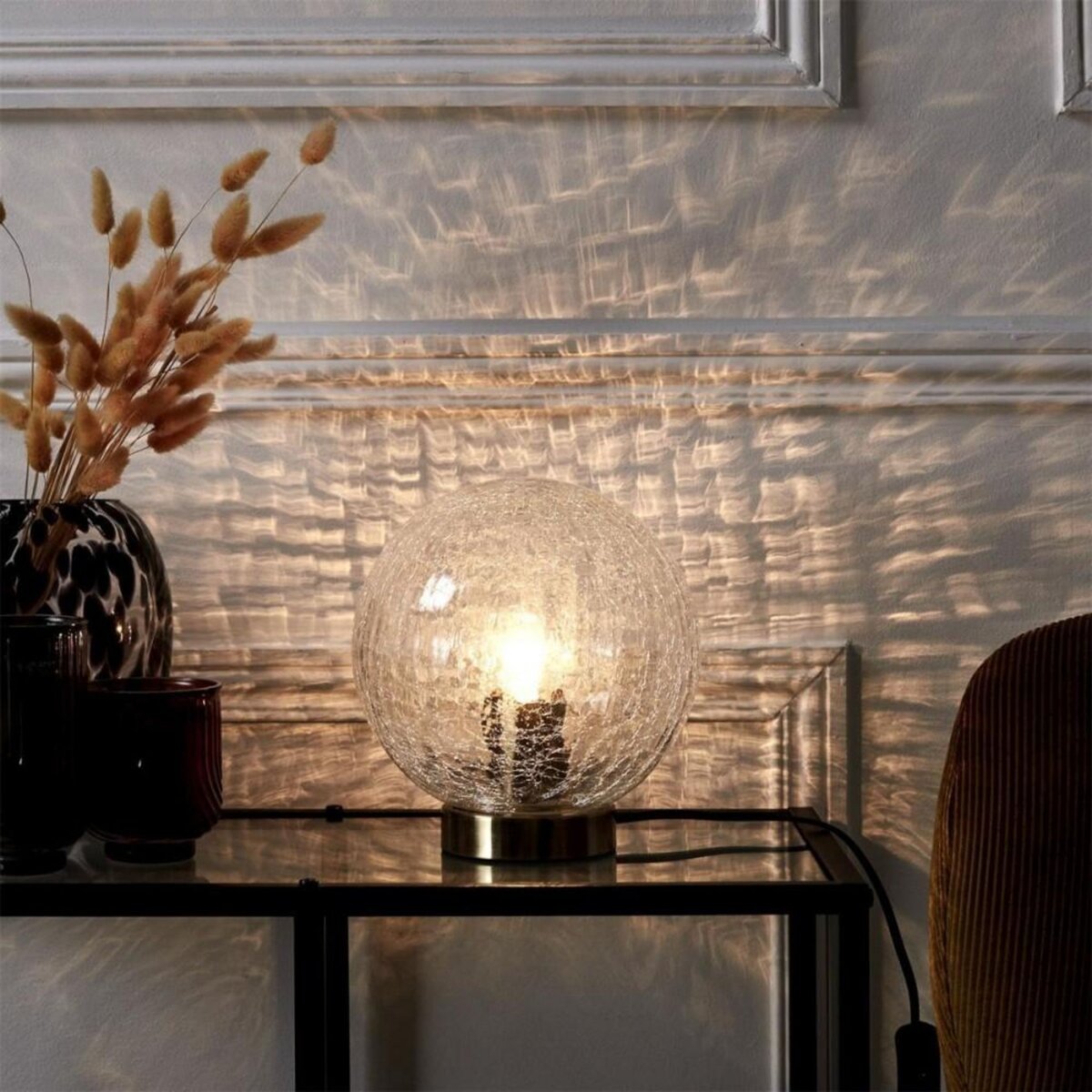 The Home Deco Factory Lampe à poser boule en verre ciselé