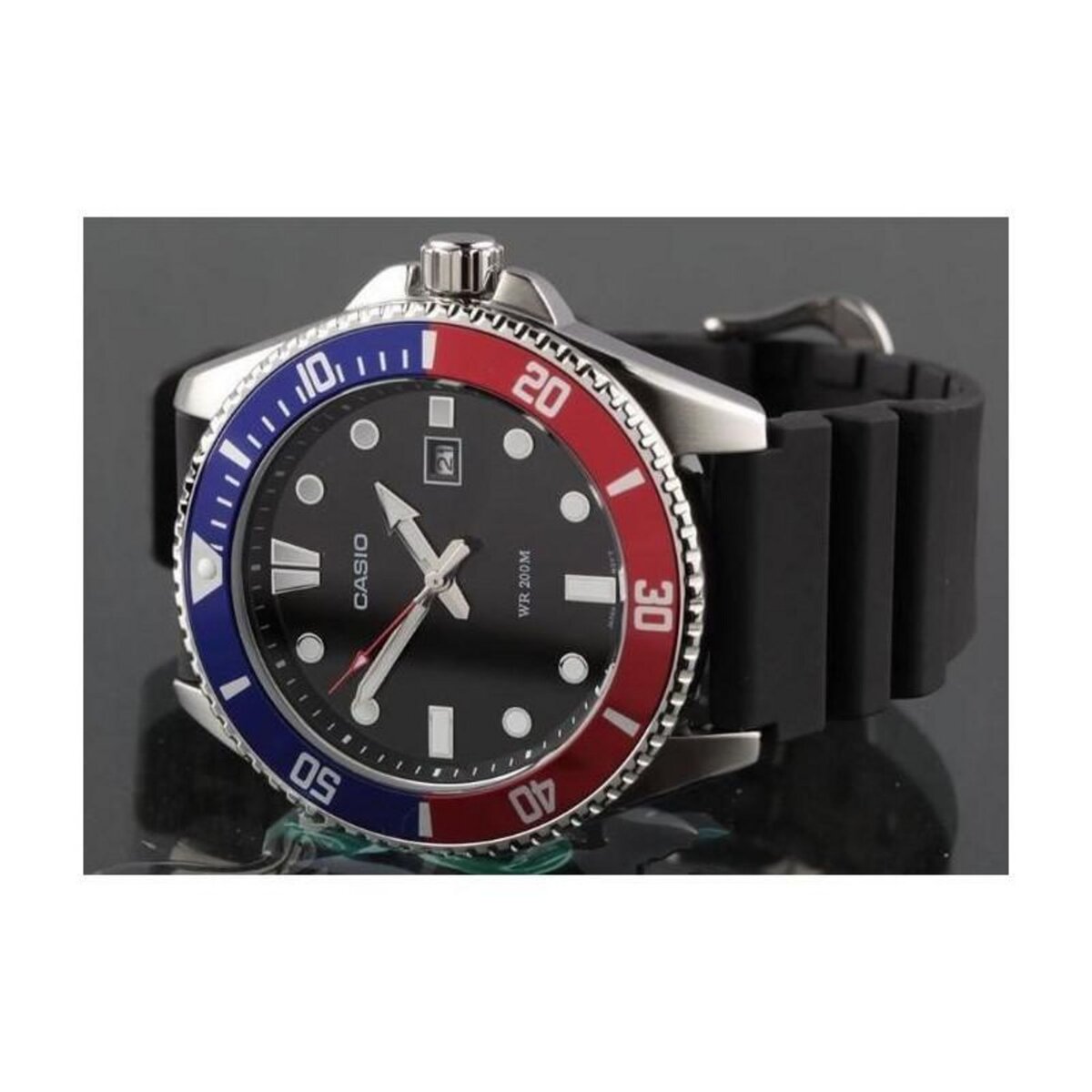 CASIO Montre - CASIO - Collection Homme - Noir - Acier - Étanchéité 20 bars