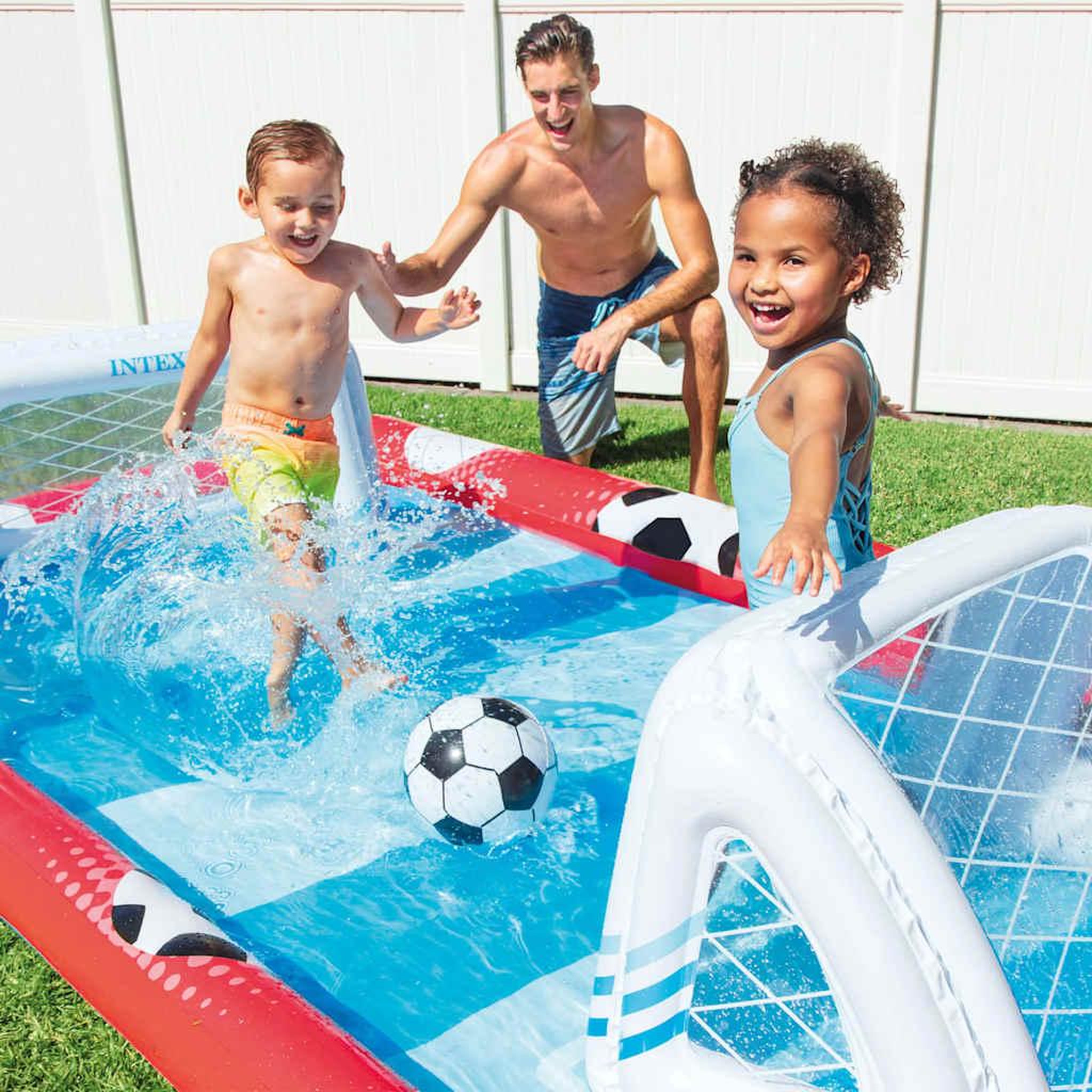 Voir la diapositive 5 : INTEX Aire de jeux gonflable Multisports - Intex
