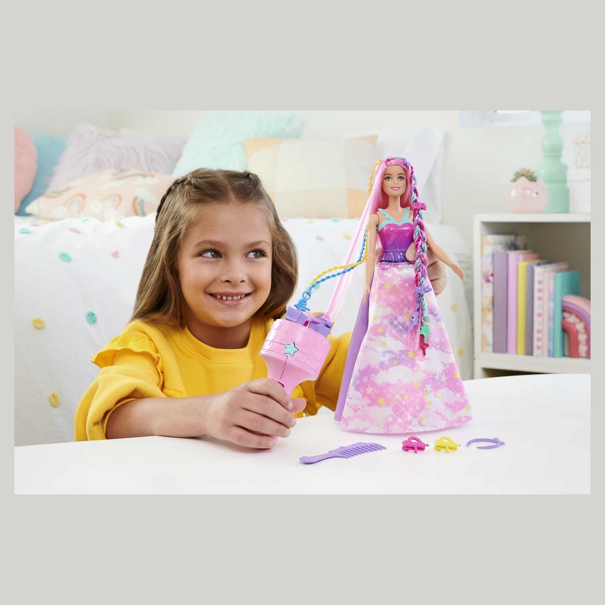 BARBIE Poupée Barbie tresses magiques 