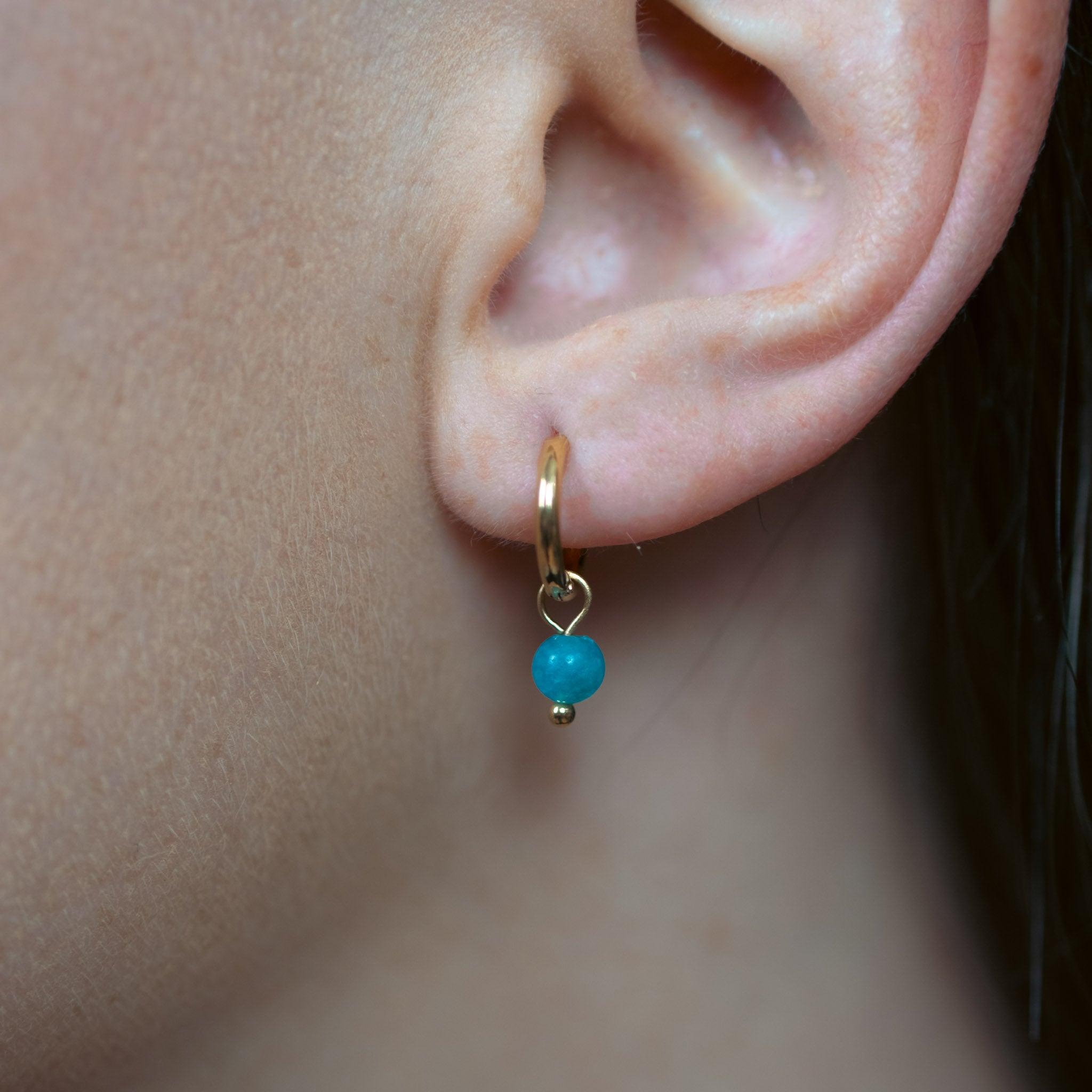 Voir la diapositive 2 : SLOYA Boucles d'oreilles créoles Serena en pierres Apatite