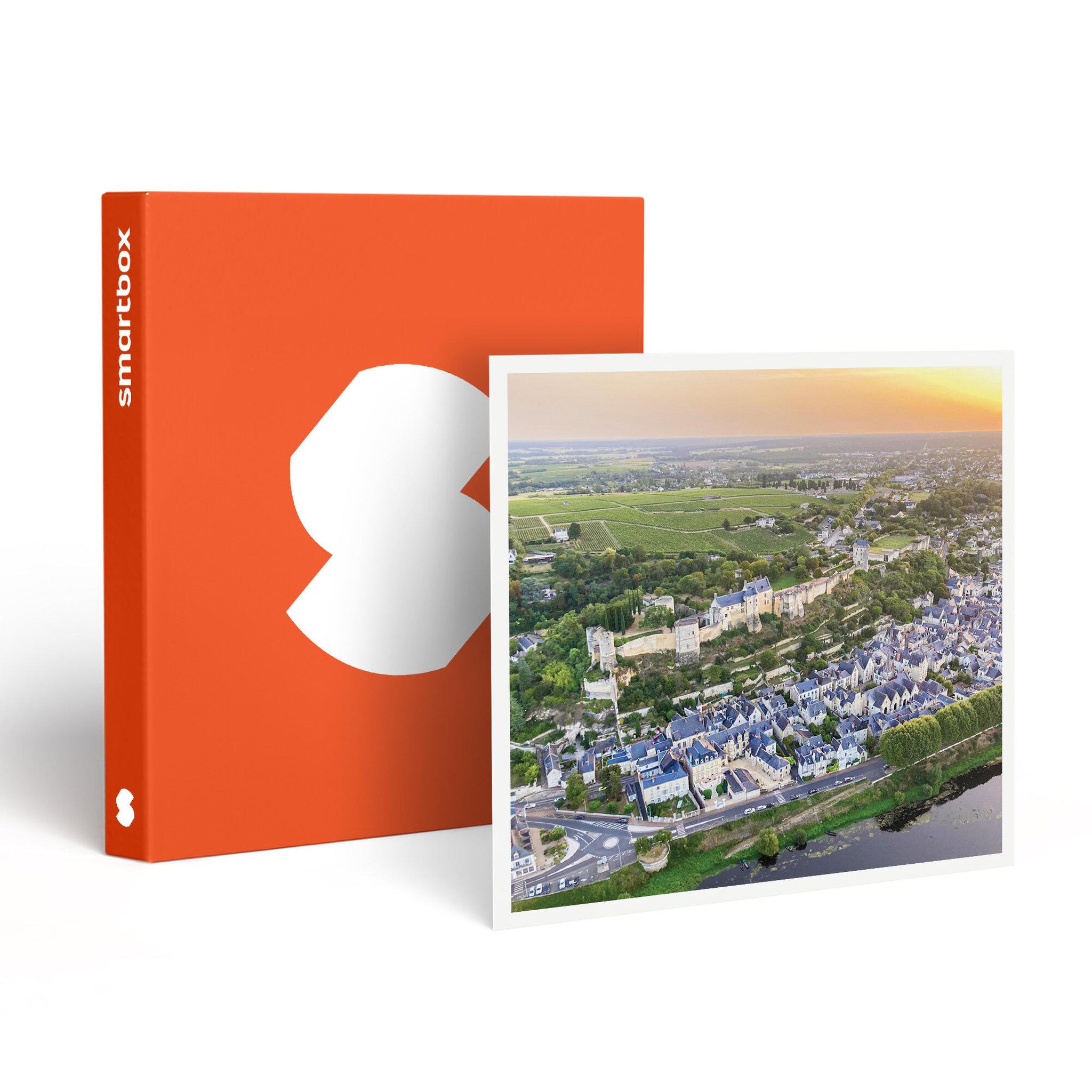 Voir la diapositive 1 : Smartbox Vol en montgolfière pour 2 personnes près de Chinon - Coffret Cadeau Sport & Aventure