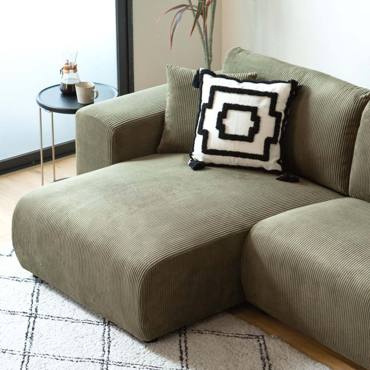 CONCEPT USINE Canapé d'angle réversible 3 places en velours côtelé vert ABERDEEN