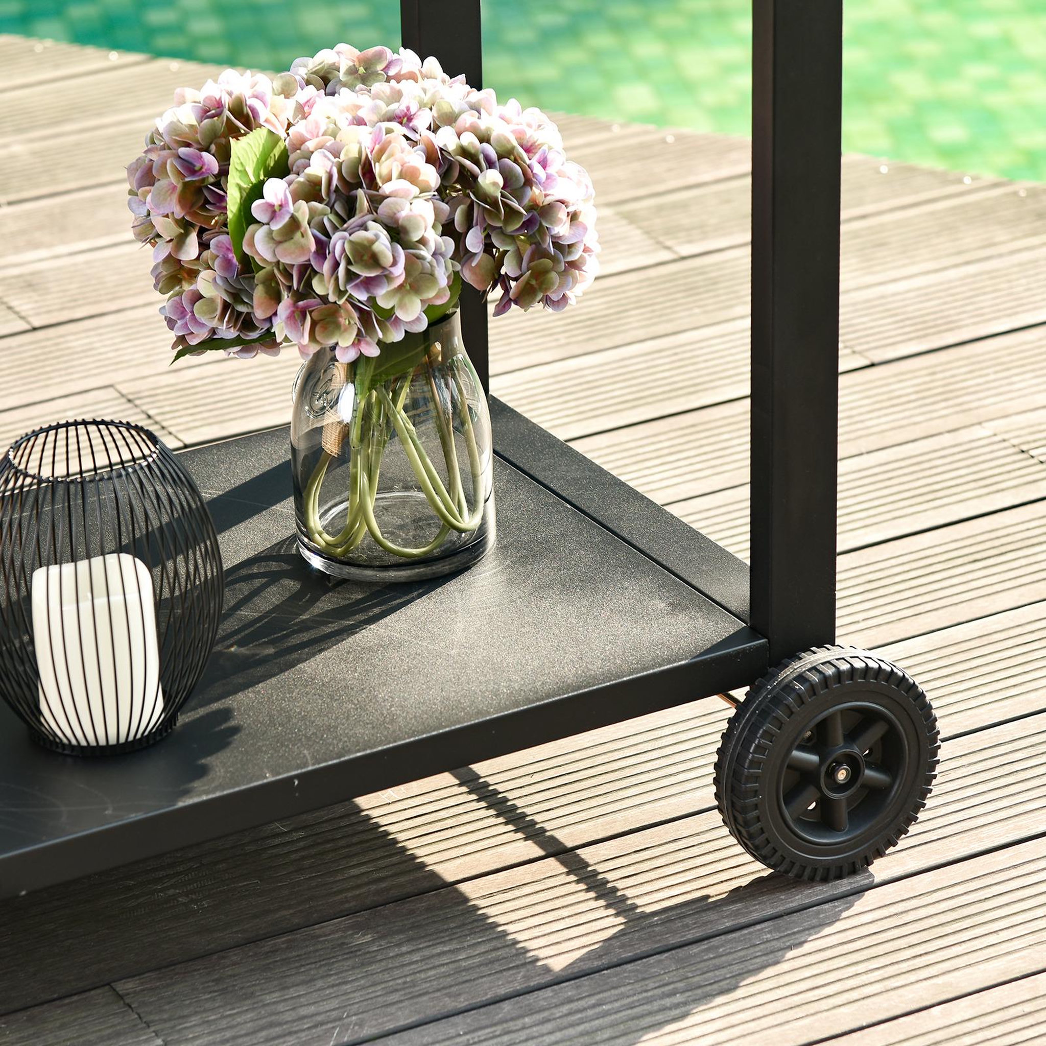 Voir la diapositive 4 : HOMCOM Desserte de jardin - desserte pour plancha - chariot de service à roulettes multi-rangements acier noir