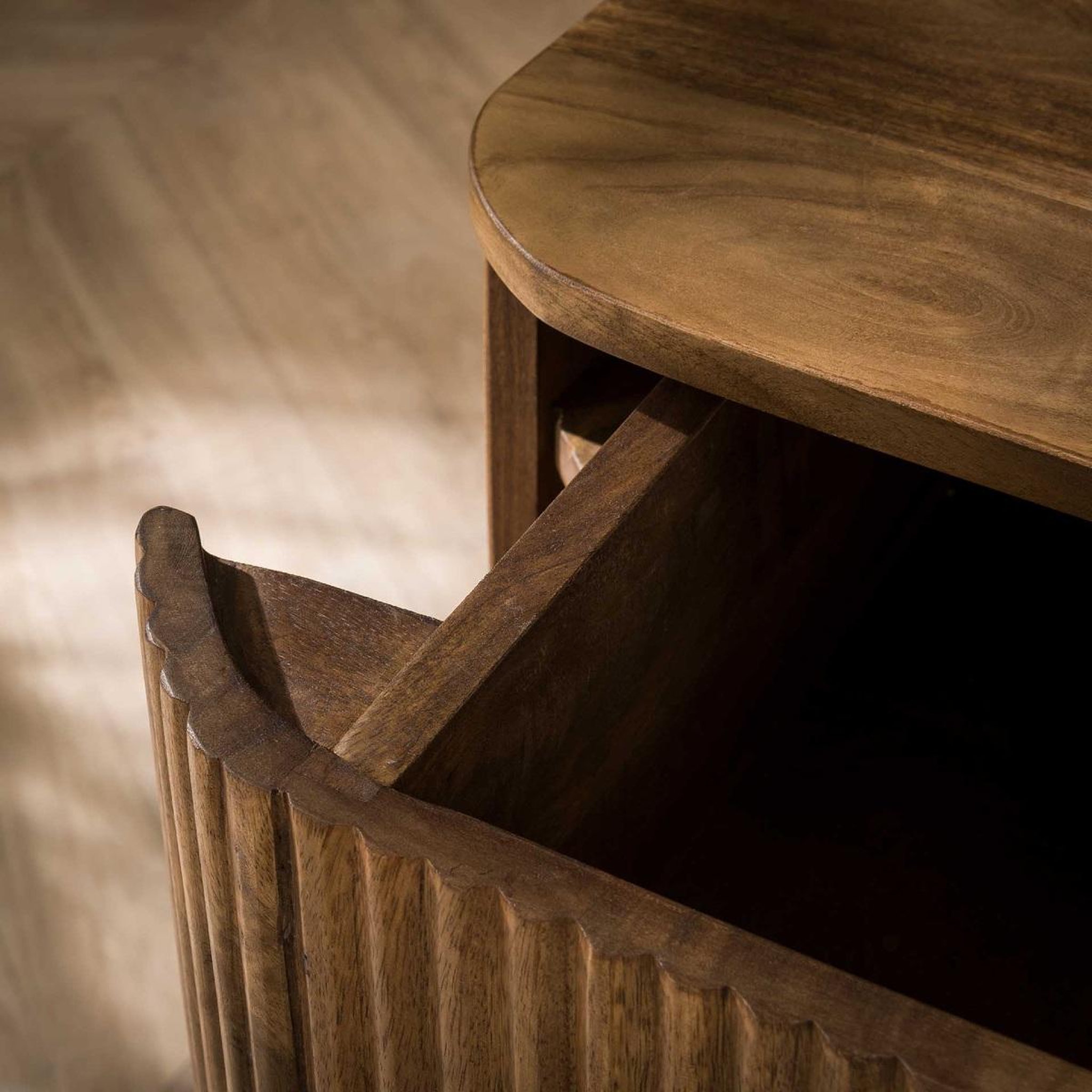 Voir la diapositive 4 : JLC KREATION Table de chevet en bois massif onda 1 tiroir suspendue