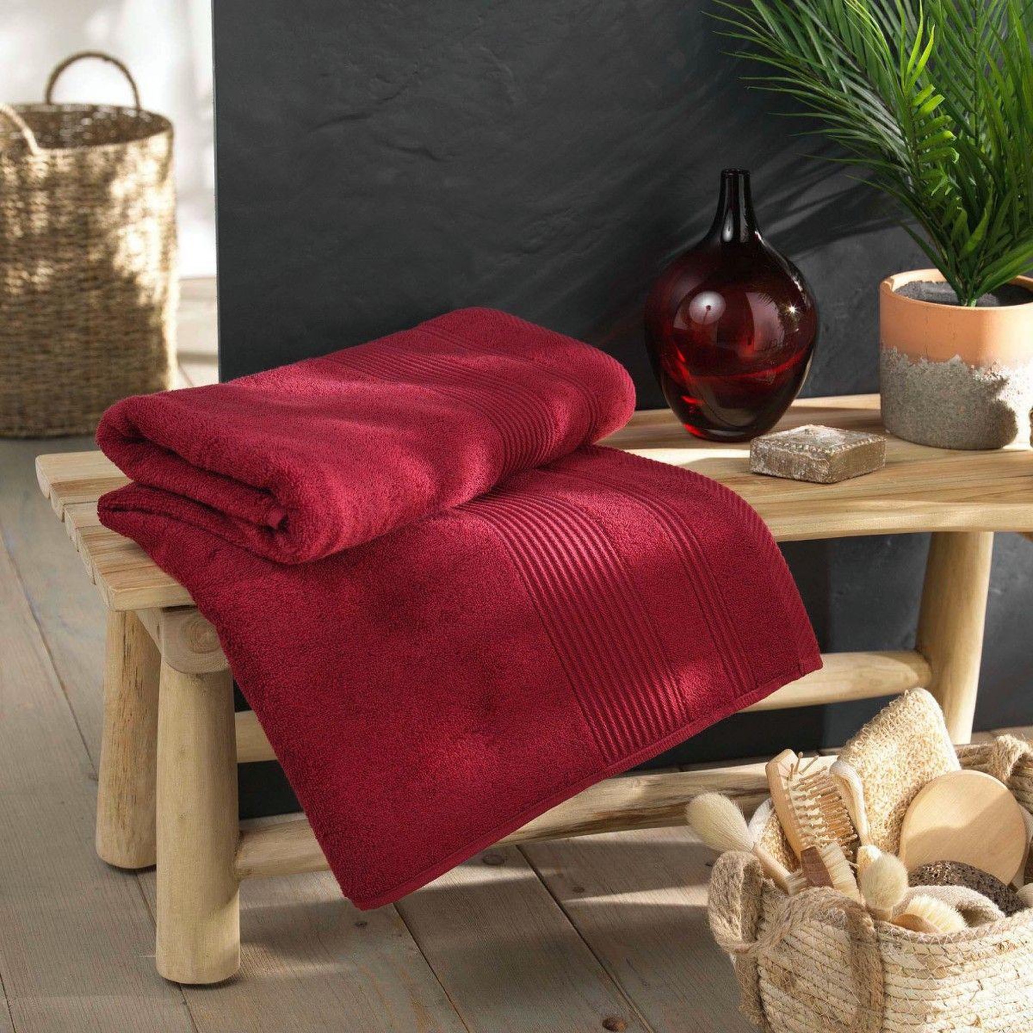 Voir la diapositive 3 : Douceur d'Intérieur Drap de bain  tendresse  90x150cm rubis