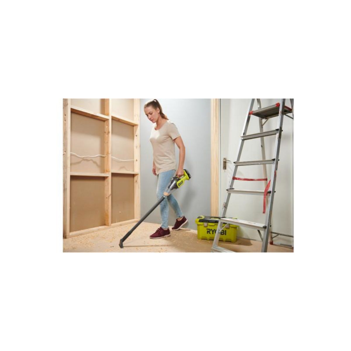 Ryobi Aspirateur à main RYOBI - RHV18F-0 - 18V One Plus - 600ml - Sans batterie ni chargeur - Tube d'exte