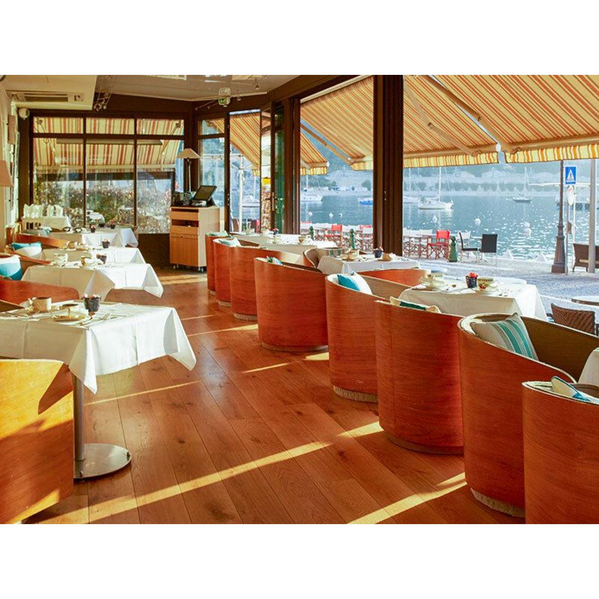 Smartbox 2 jours en hôtel 4* avec dîner dans un restaurant gastronomique sur la baie de Villefranche-sur-Mer - Coffret Cadeau Séjour