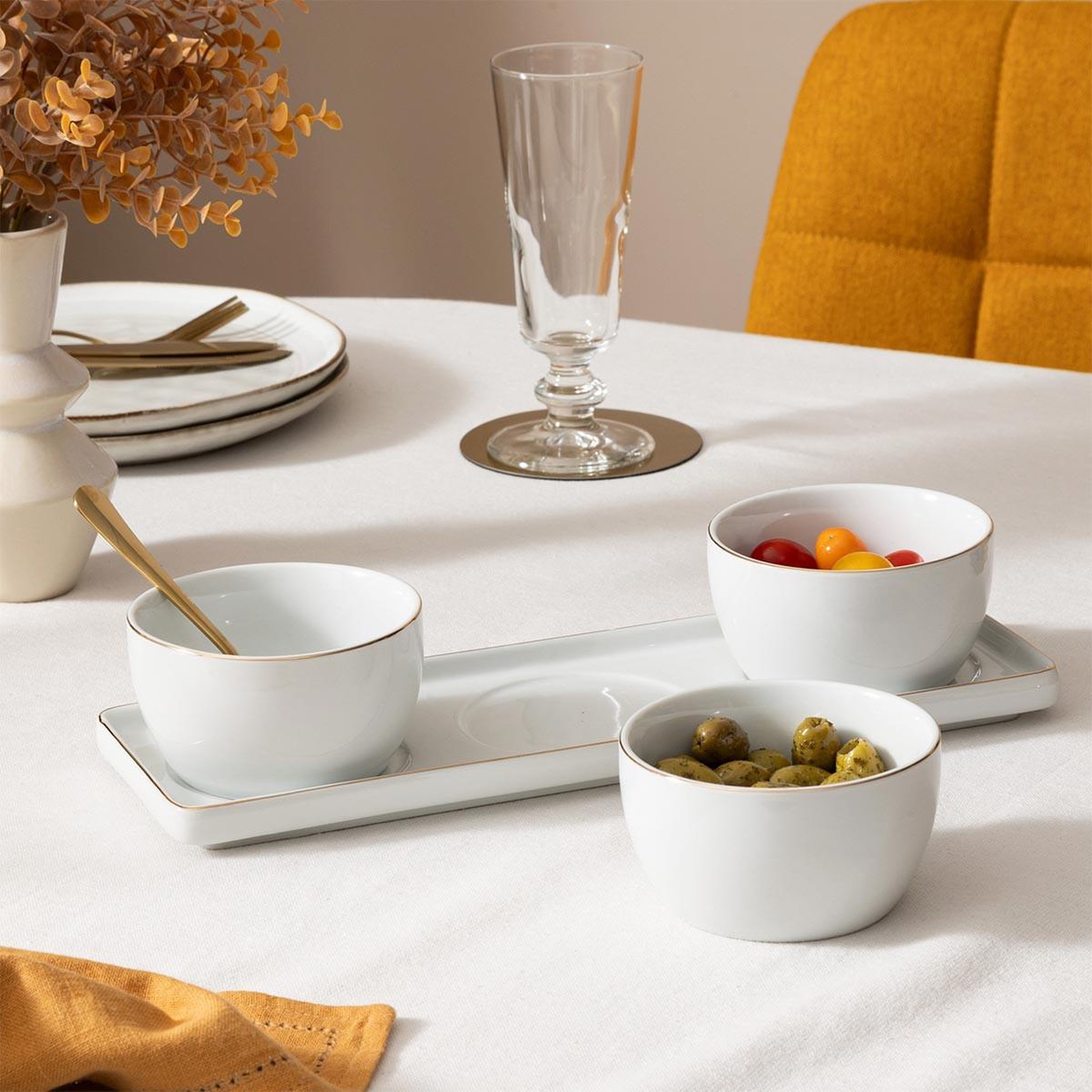 Voir la diapositive 4 : SECRET DE GOURMET Service apéritif 4 pièces en céramique  arya  9cm blanc