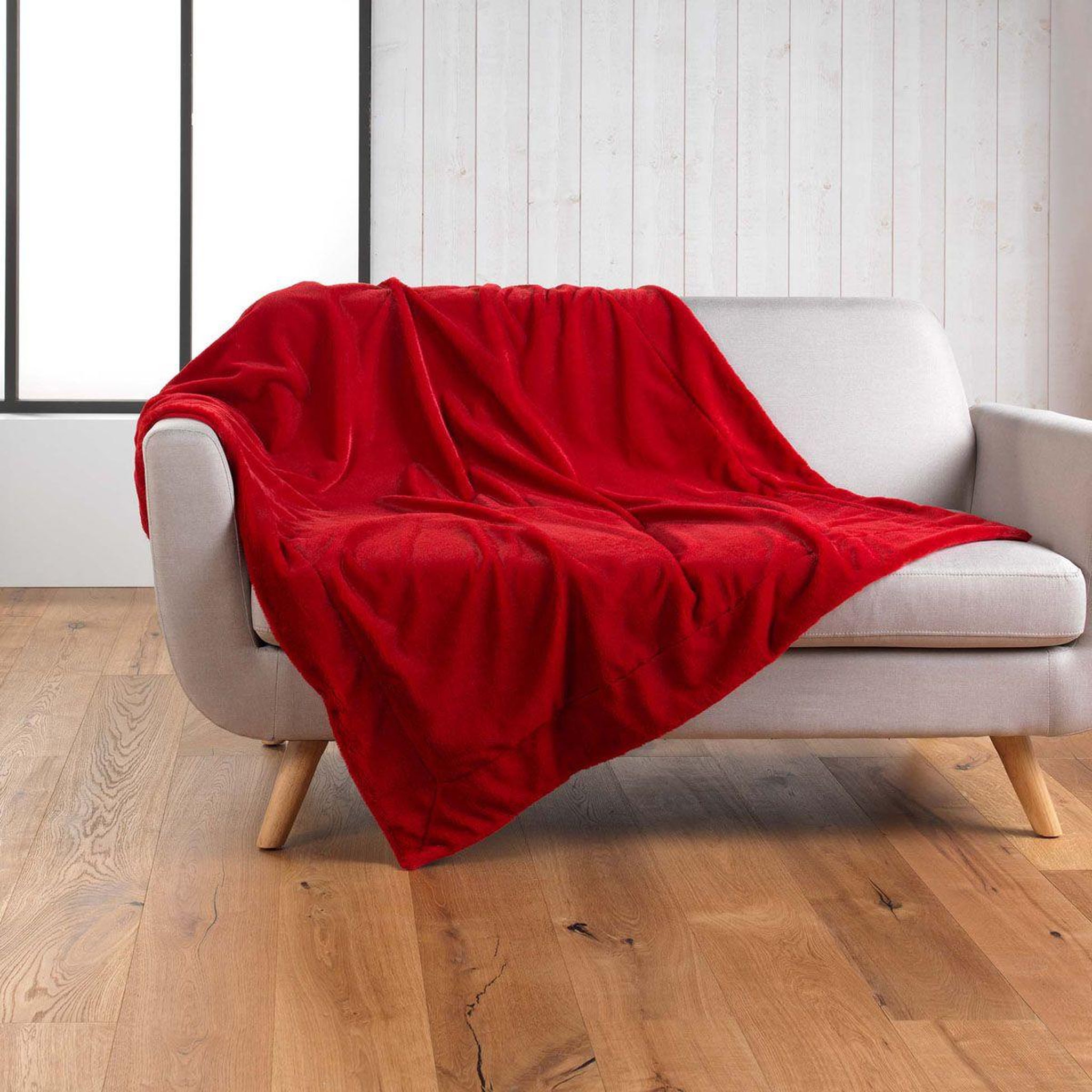 Voir la diapositive 1 : Douceur d'Intérieur Plaid imitation fourrure  caresse  180x220cm rouge
