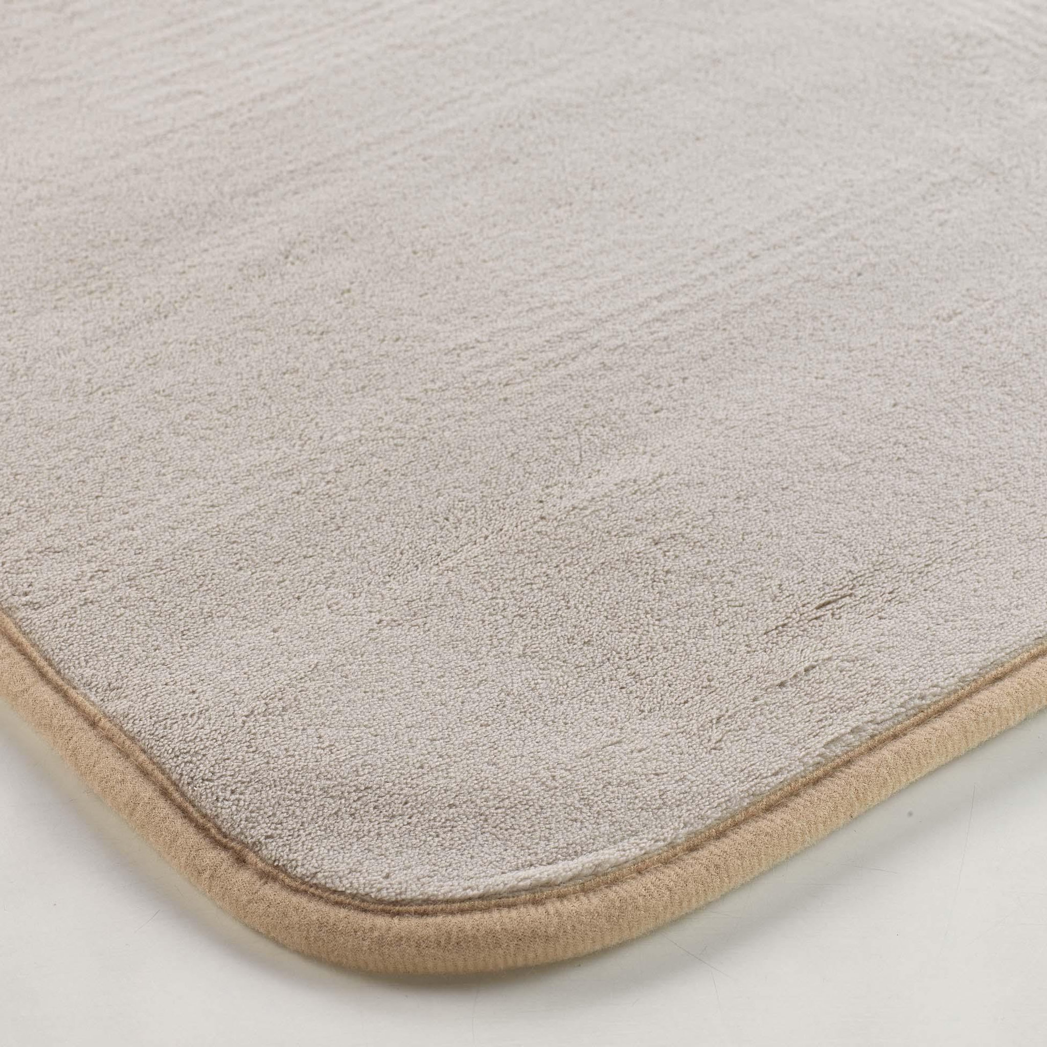 Voir la diapositive 2 : Eden Tapis de bain vitamine unie design et moderne