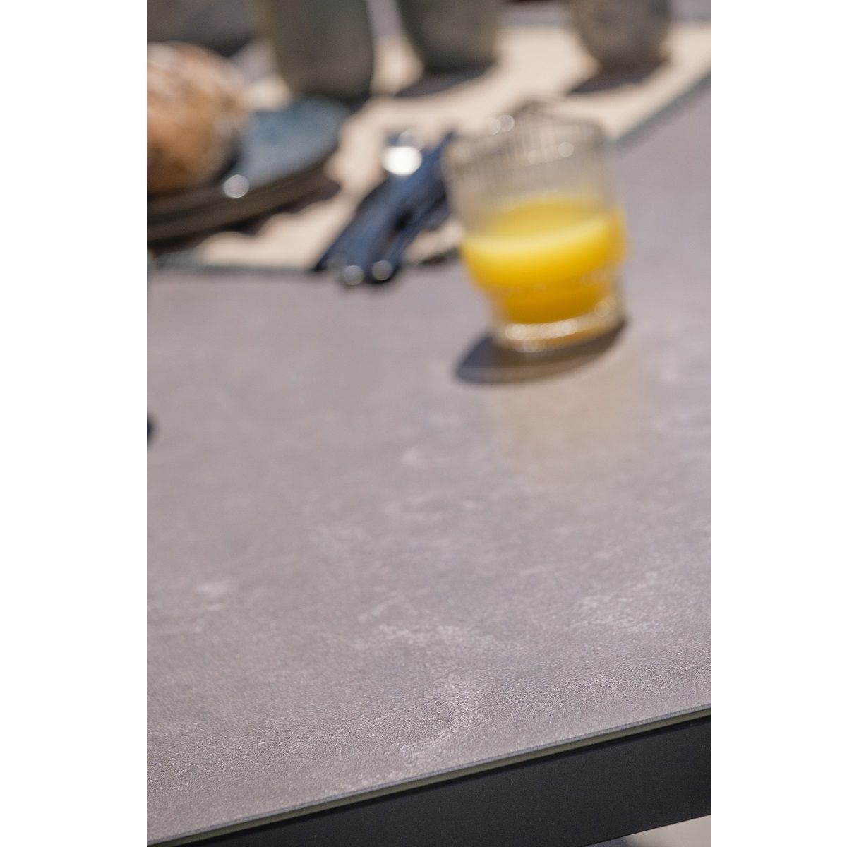 DCB GARDEN Table de jardin - 10/12 places - Aluminium/céramique - Gris - STOCKHOLM