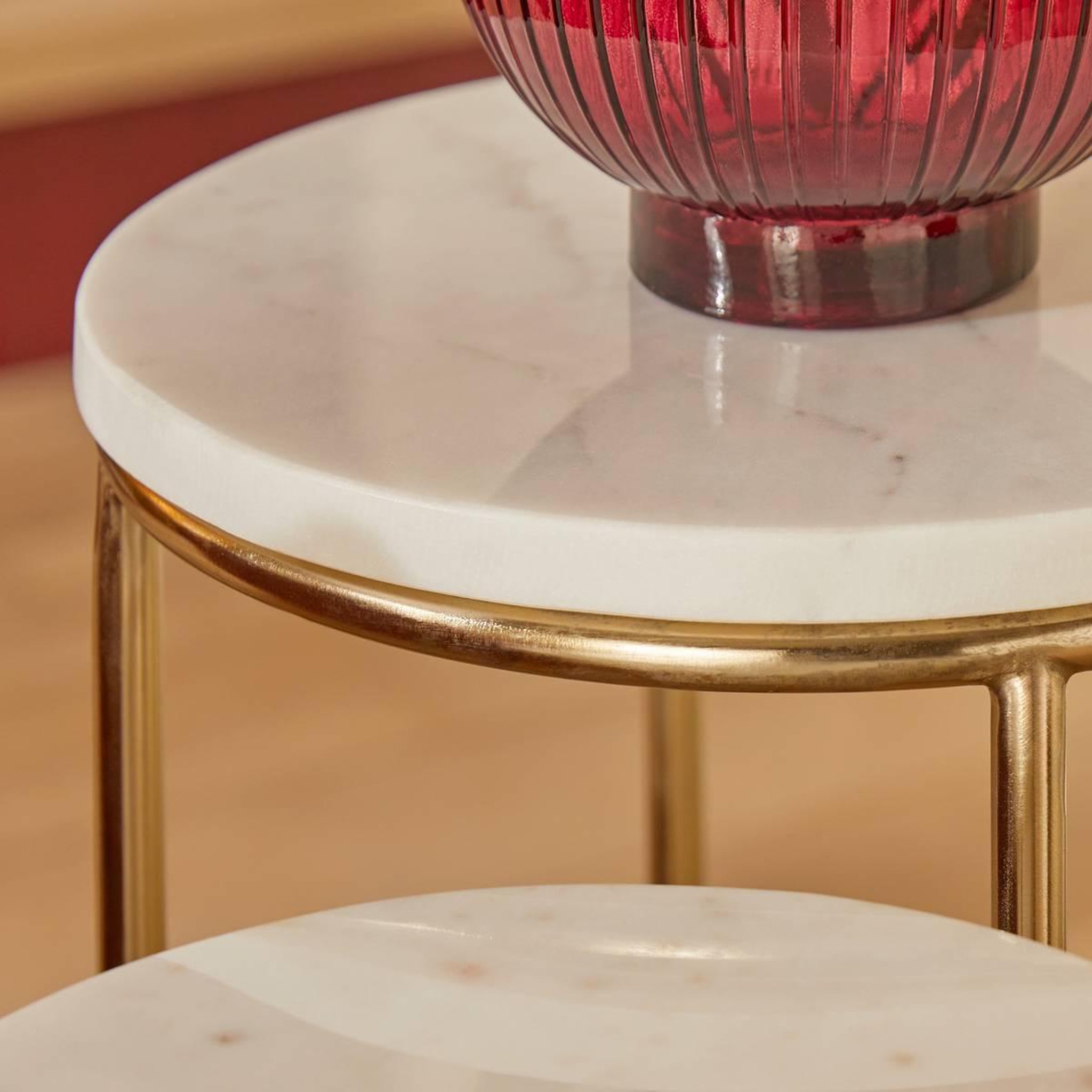 Voir la diapositive 5 : ATMOSPHERA Lot de 2 Sellettes en Marbre  Crush  60cm Doré
