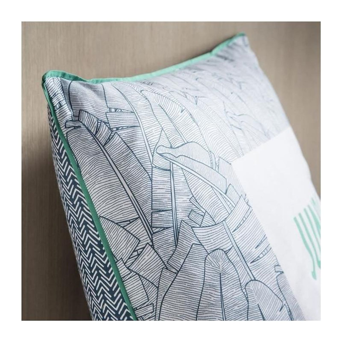 Today TODAY TROPIK SUMMER Parure de lit Jungle Dream 100% coton - 1 Housse de couette 240 x 260 cm et 2 taies d'oreiller 63 x 63 cm -