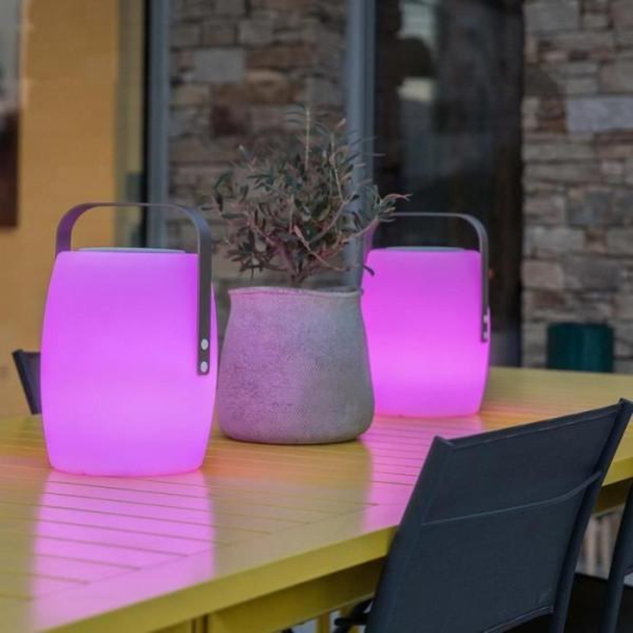 Voir la diapositive 2 : Lumisky Lampe enceinte bluetooth sans fil - LUMISKY - LUCY PLAY - H31 cm - LED blanc et multicolore dimmable