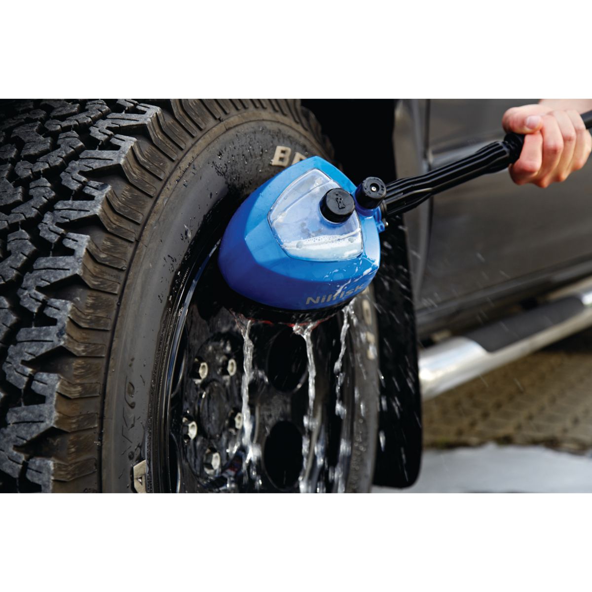 NILFISK Multi brosse rotative avec kit Auto/Jardin