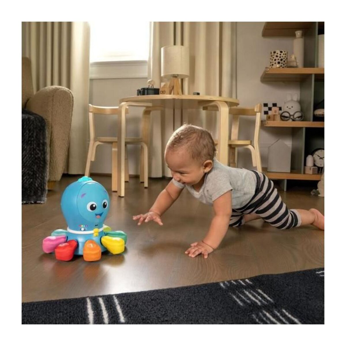 BABY EINSTEIN BABY EINSTEIN jouet de poursuite et activités Ocean Explorers, 4 modes de jeu pour bébé, musique, couleurs, formes, lumieres,