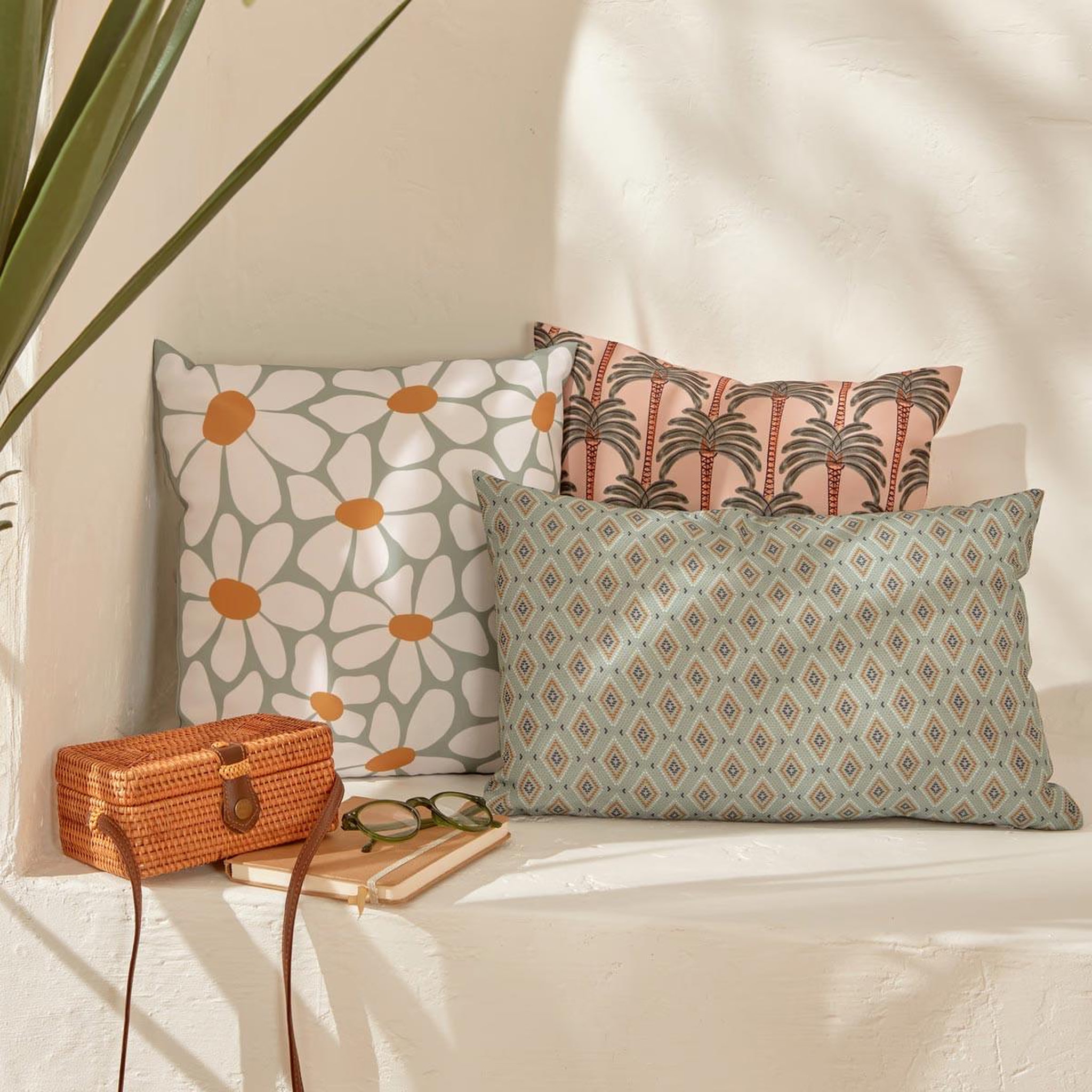 Voir la diapositive 4 : ATMOSPHERA Housse de coussin extérieur  lilio  30x50cm vert céladon