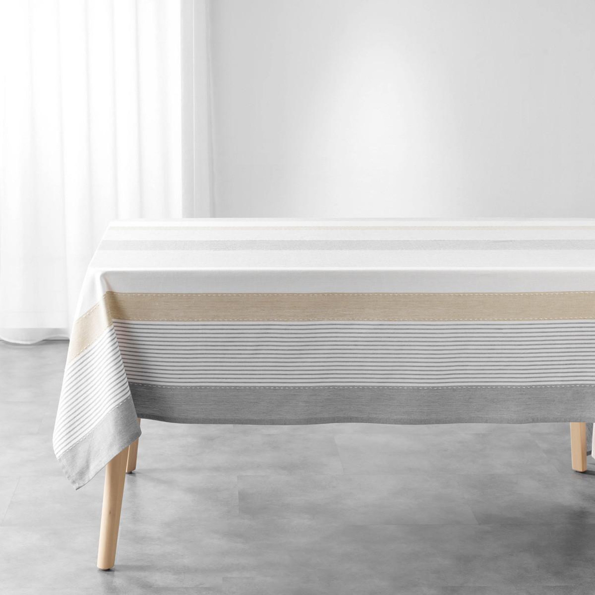 Douceur d'Intérieur Nappe de table imprimée  iliade  140x240cm gris