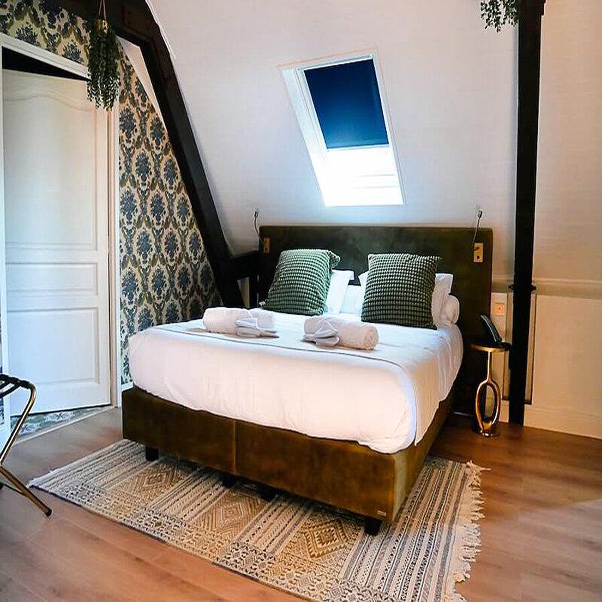 Voir la diapositive 3 : Smartbox 3 jours en château près de bordeaux - coffret cadeau séjour