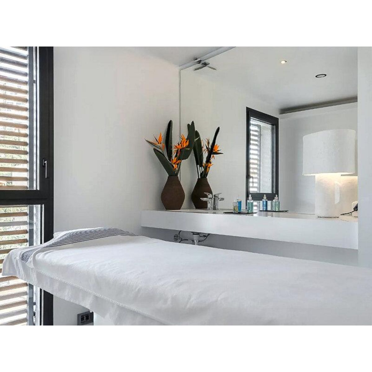 Smartbox Massage corps et visage avec accès au spa dans un hôtel 4* près de Argelès-sur-Mer - Coffret Cadeau Bien-être