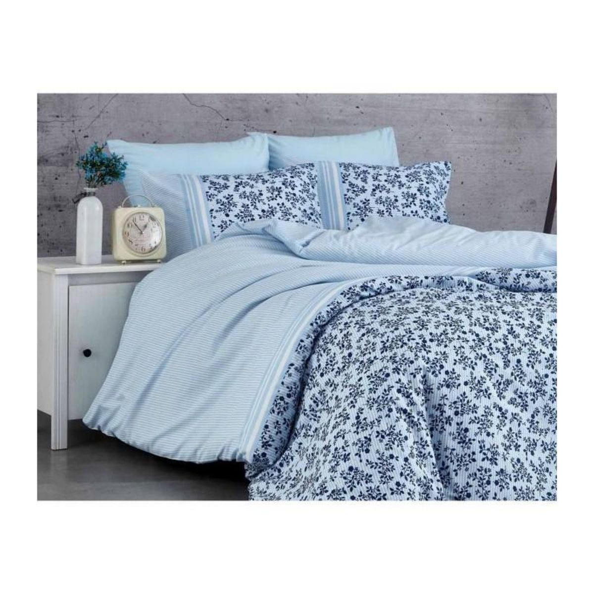 GENERIQUE Parure de lit - 1 housse de couette 220 x 240 cm + 2 taies d'oreiller 60 x 60 cm - 100% coton renforcé - Bleu