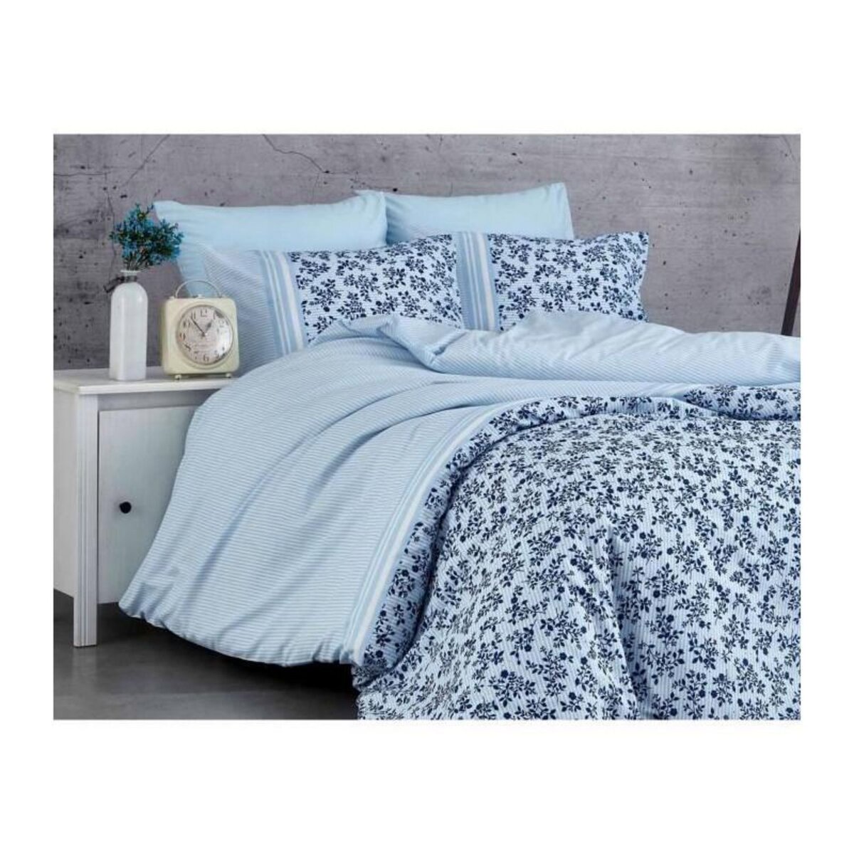 GENERIQUE Parure de lit - 1 housse de couette 220 x 240 cm + 2 taies d'oreiller 60 x 60 cm - 100% coton renforcé - Bleu