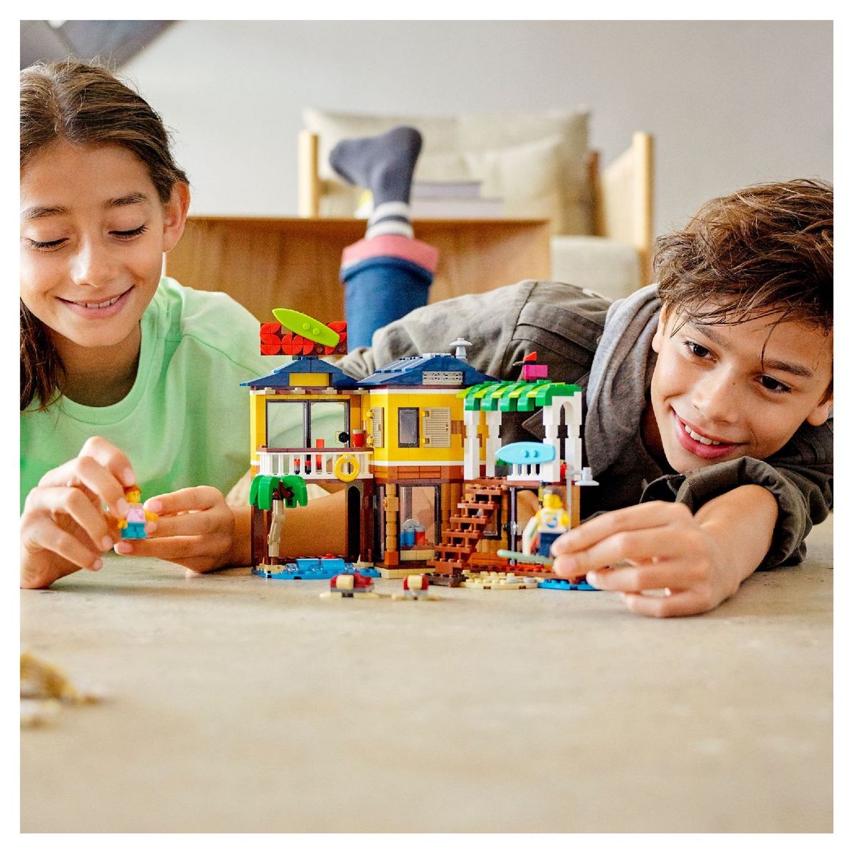 LEGO Creator 3-en-1 31118 La Maison sur la Plage du Surfeur, Jouet, Figurines Animaux Marins