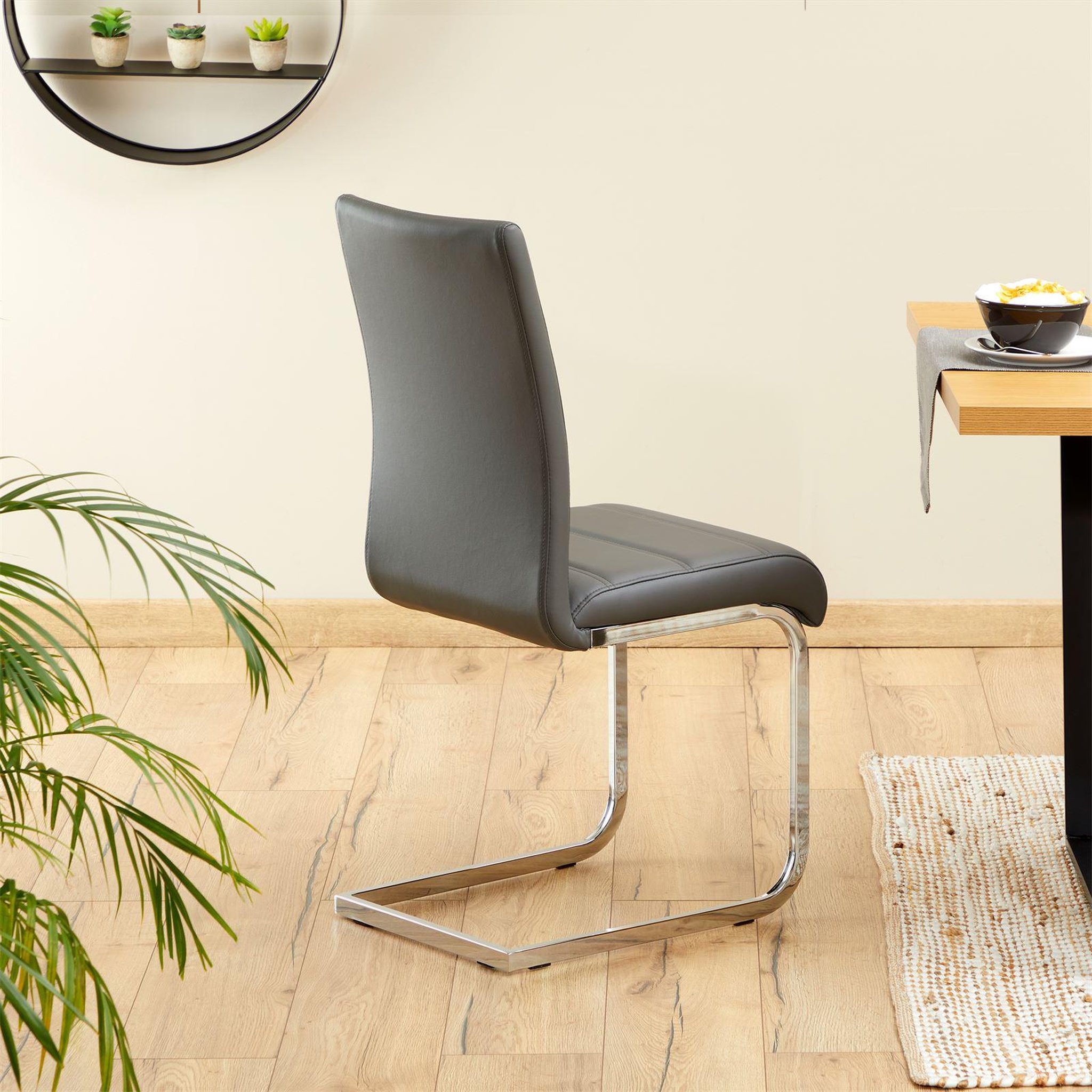 Voir la diapositive 5 : IDIMEX Lot de 4 chaises LETICIA, en synthétique