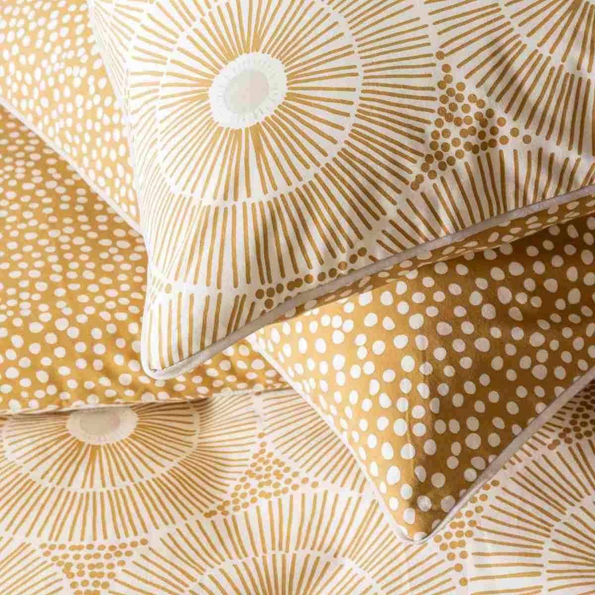 FUTURE HOME Parure de lit 2 personnes graphique réversible à pois