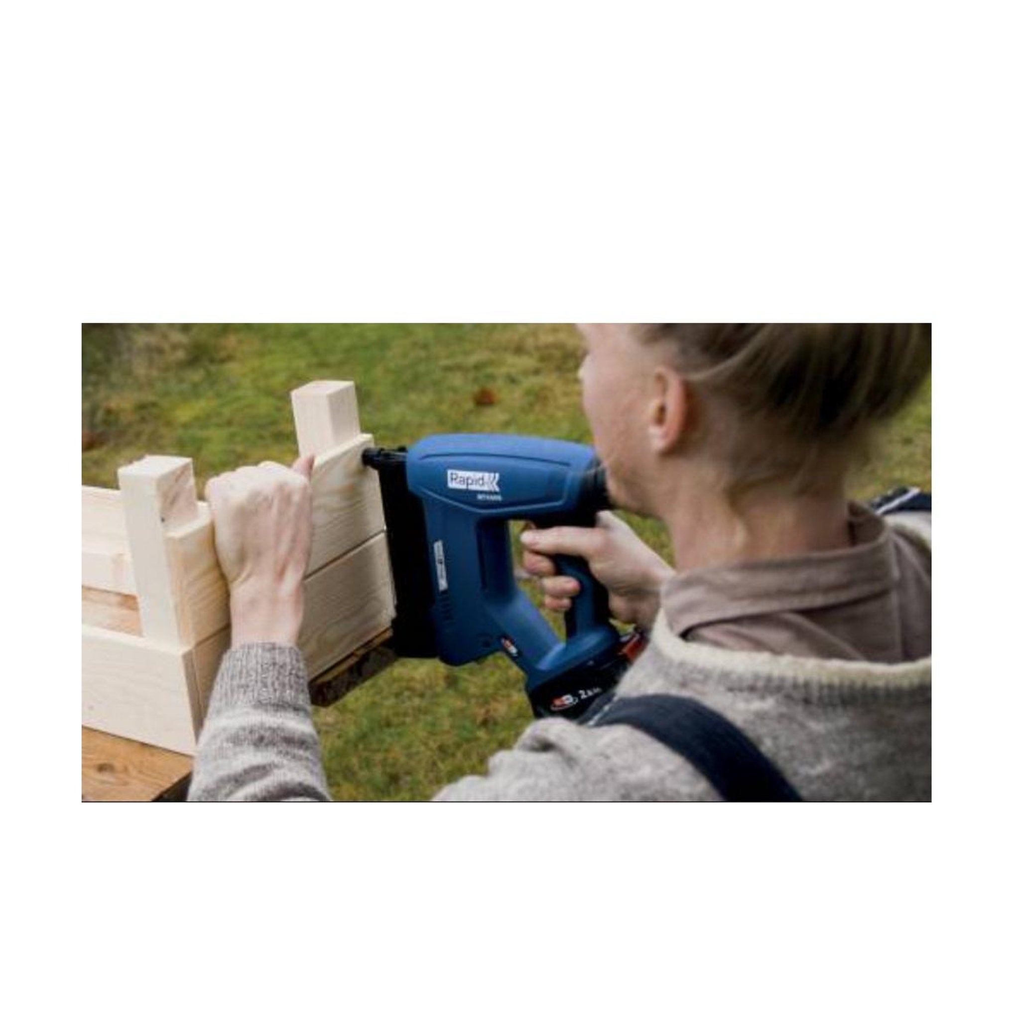 Voir la diapositive 2 : RAPID Agrafeuse-cloueuse électrique sans fil 18v - 5001505