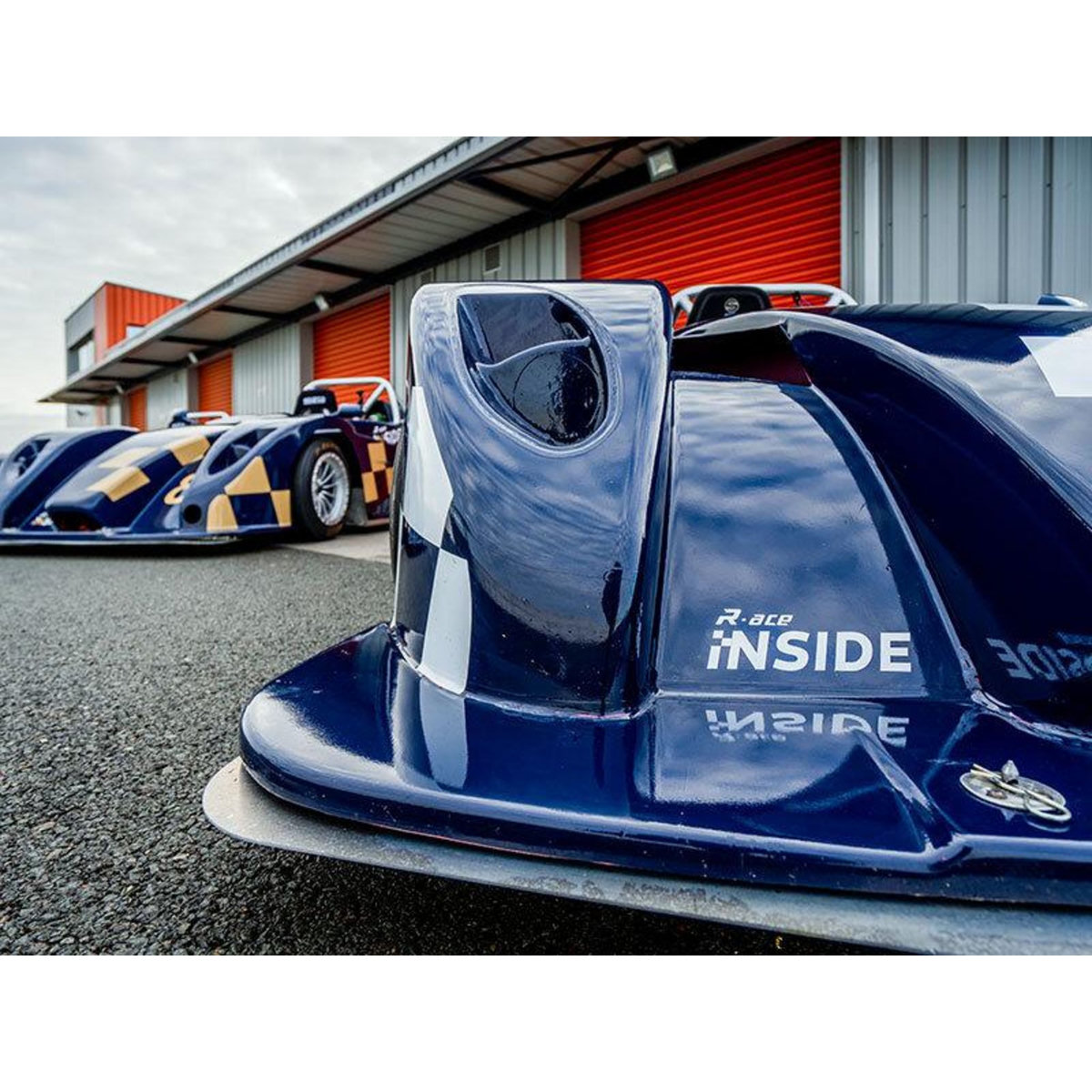 Smartbox Stage de pilotage : 15 à 20 tours en Proto Funyo - Coffret Cadeau Sport & Aventure