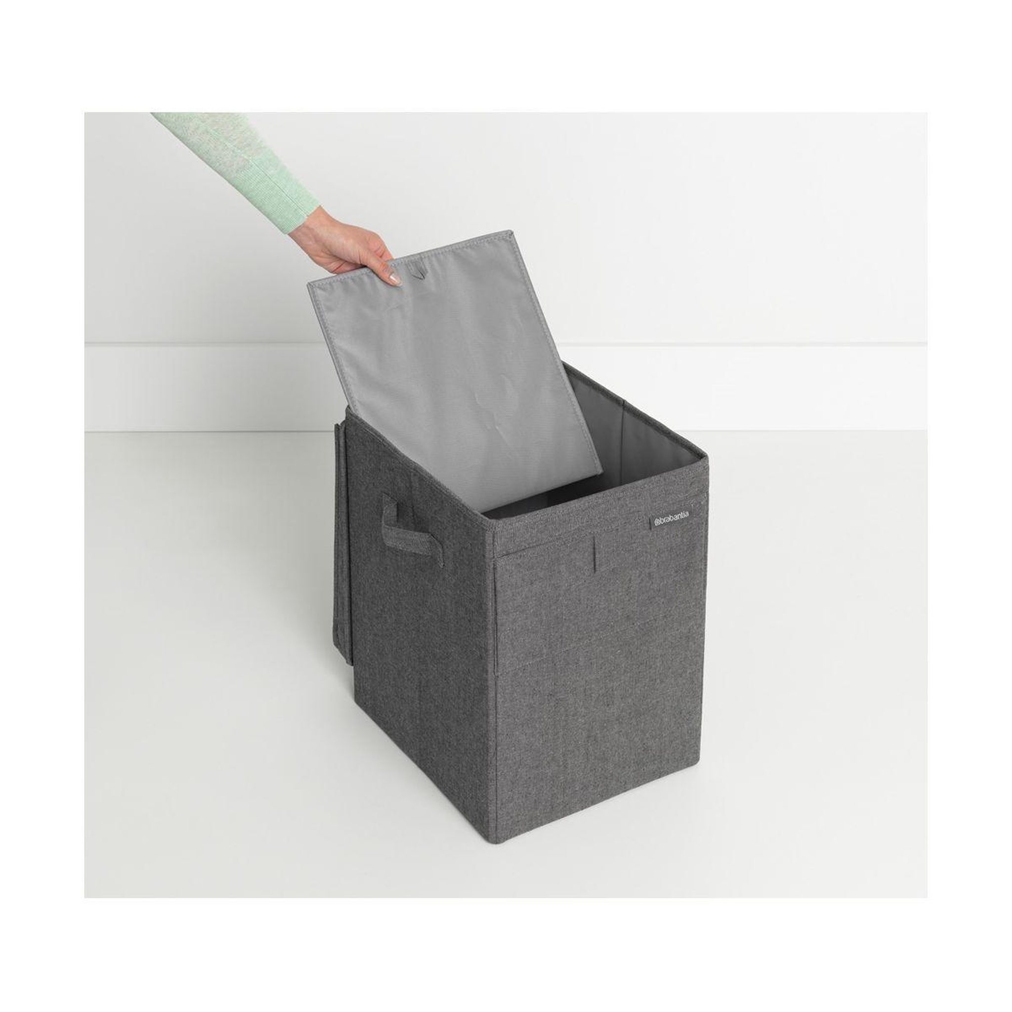 Voir la diapositive 3 : BRABANTIA Panier à linge empilable noir 35 litres