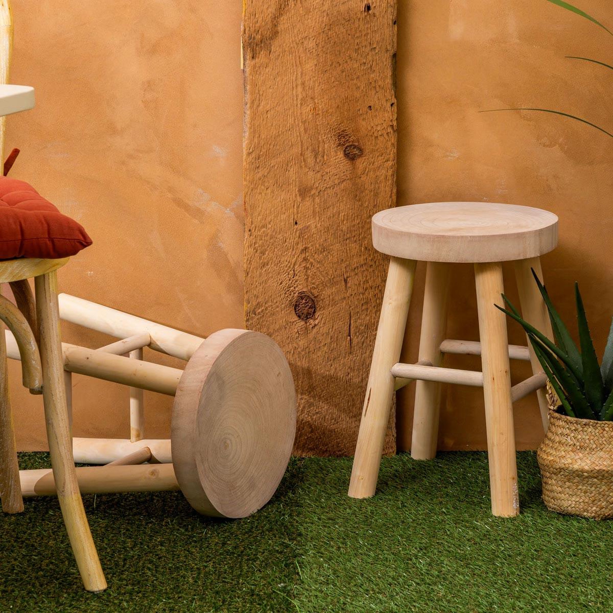 Voir la diapositive 3 : ATMOSPHERA Tabouret d'appoint en bois  nyar  41cm naturel