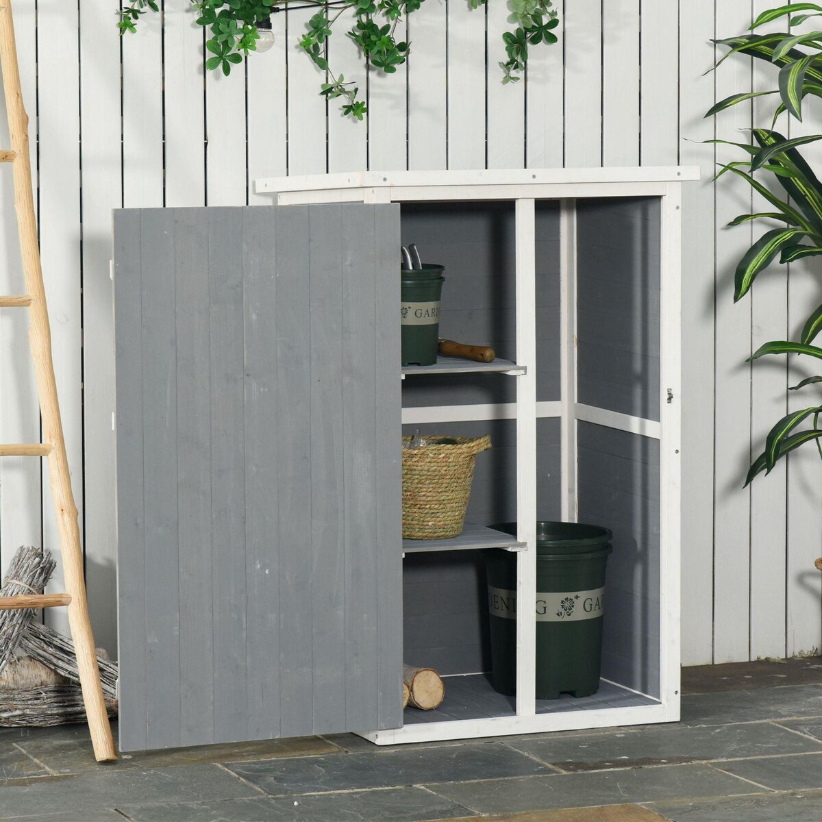 OUTSUNNY Armoire abri de jardin remise pour outils - grande porte verrouillable loquet - 2 étagères - toit bitumé incliné bois de sapin blanc gris