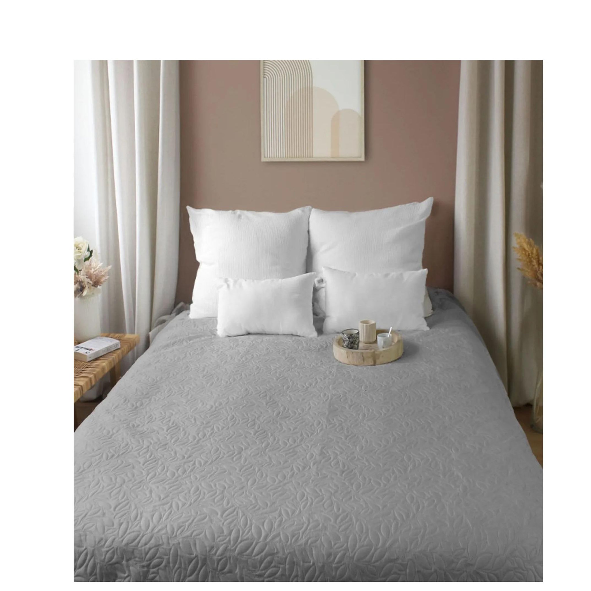 Voir la diapositive 4 : Eden Couvre-lit en microfibre rosace