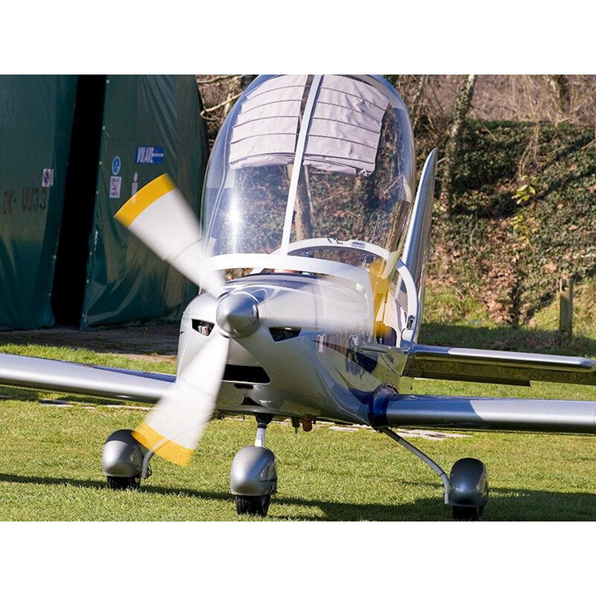 Smartbox Vol en ULM de 50 minutes pour 2 personnes au dessus du centre Alsace - Coffret Cadeau Sport & Aventure