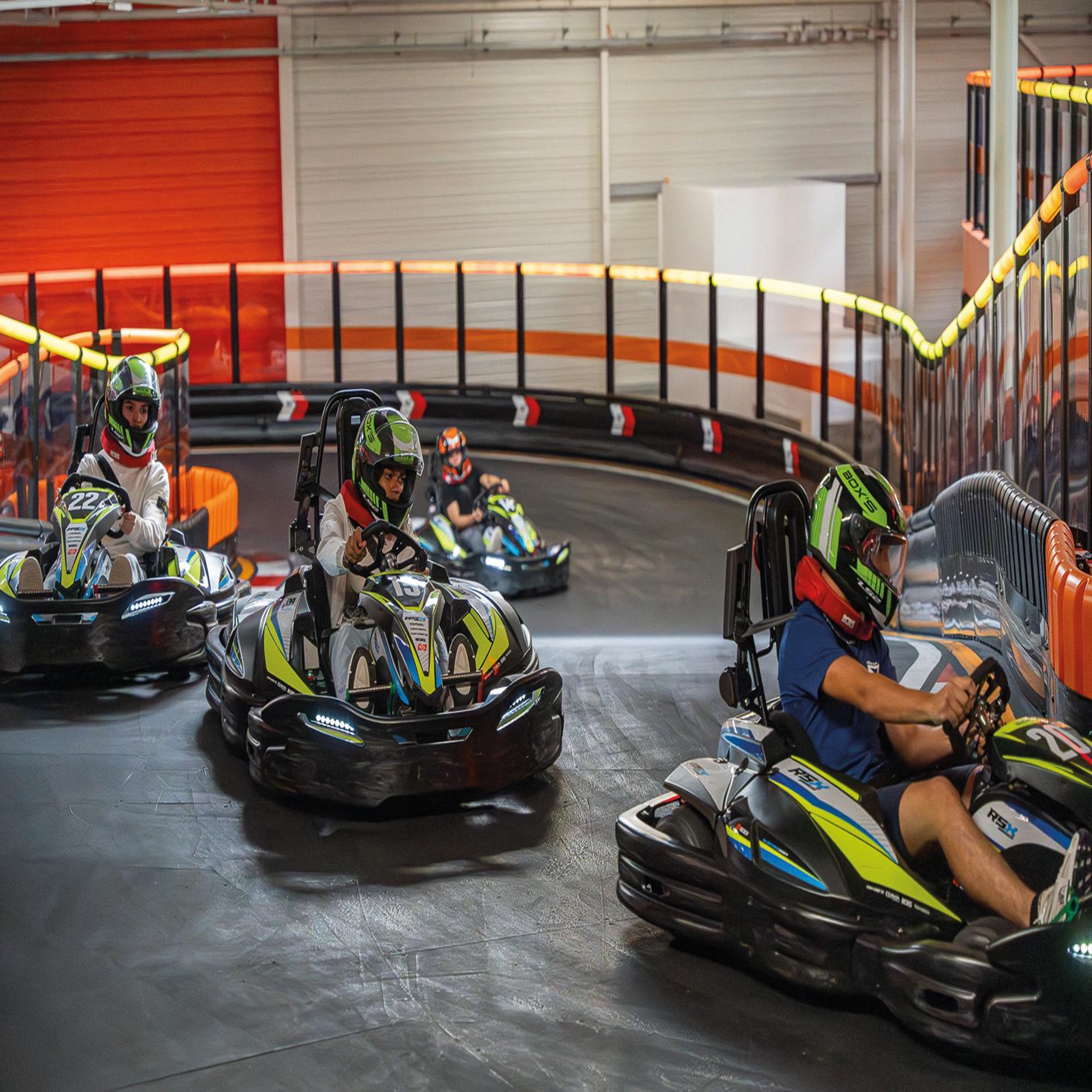 Voir la diapositive 6 : Smartbox Red bull kart fight - coffret cadeau sport & aventure