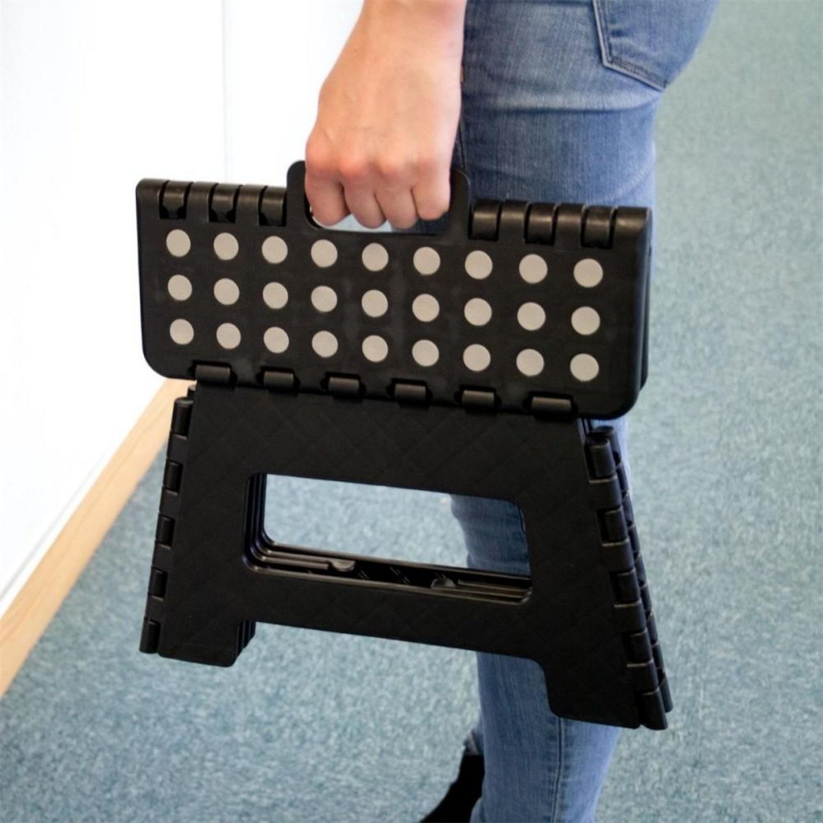 The Home Deco Factory Marche pied pliable compact gris