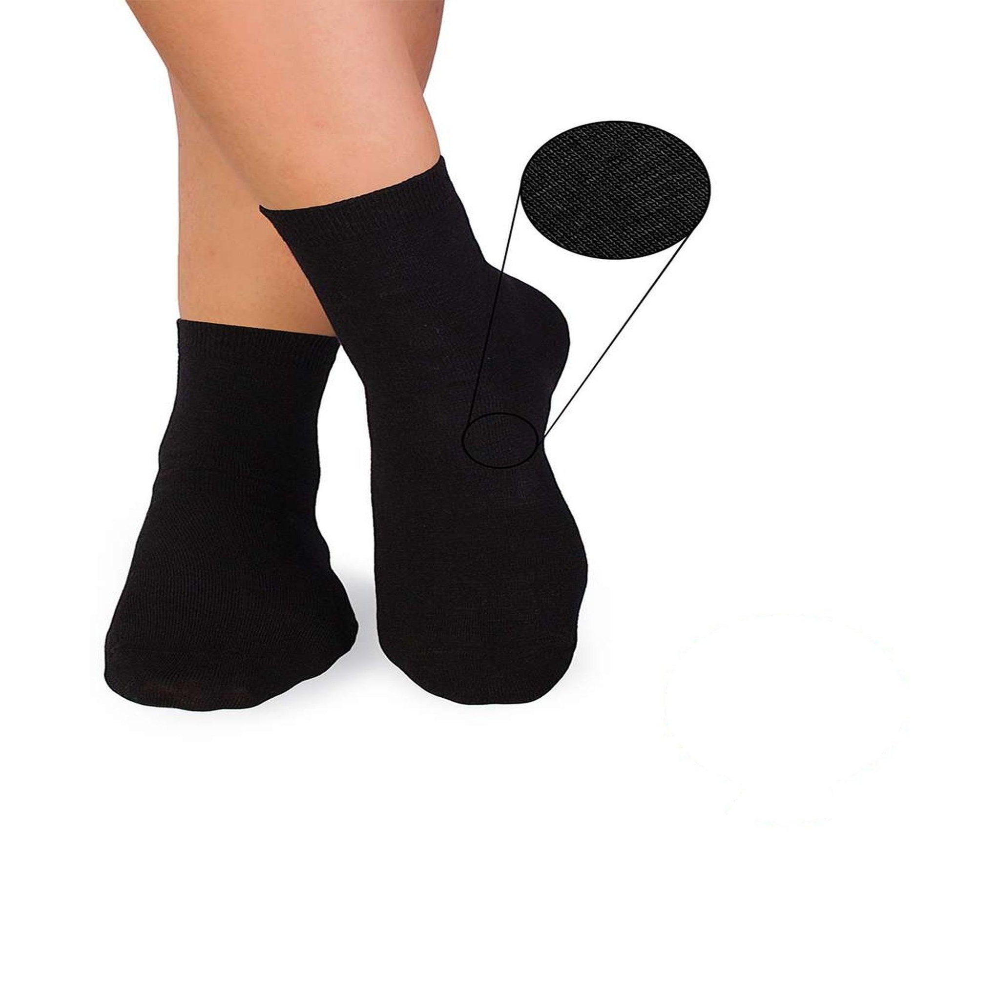 PIRIN HILL Chaussettes en lin noires. Coloris disponibles : Noir