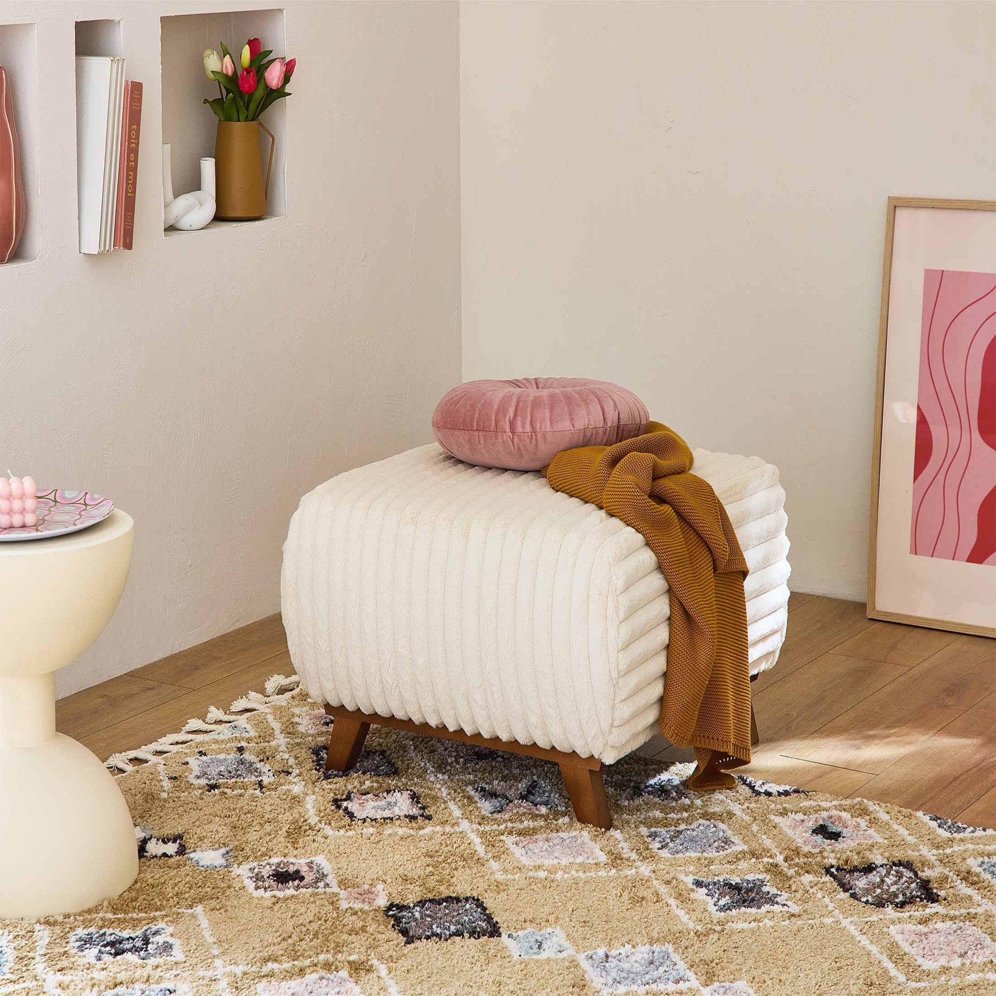 Voir la diapositive 5 : BEST MOBILIER Cristal - canapé 3 places - convertible avec coffre et pouf - en fausse fourrure côtelée