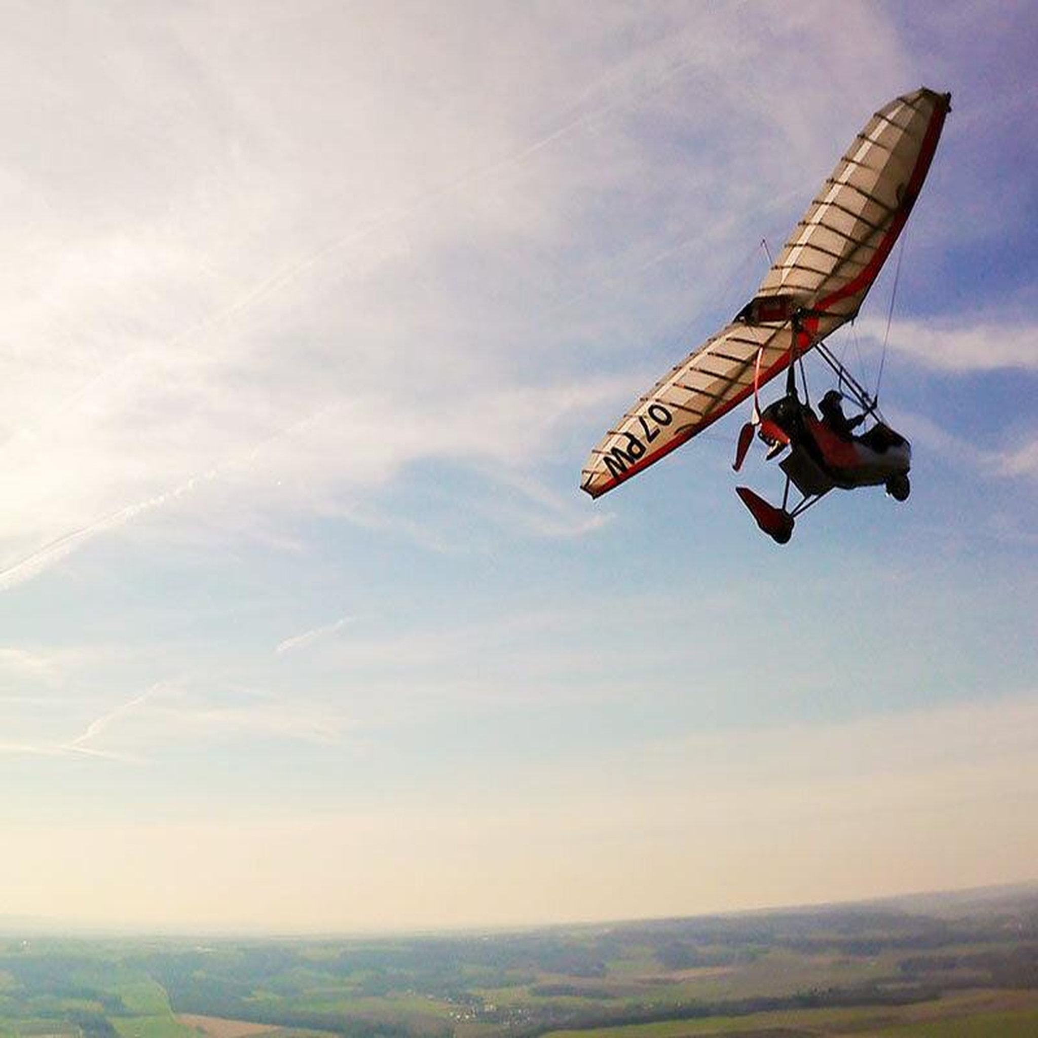 Voir la diapositive 2 : Smartbox Baptême de l'air en ULM de 20 min depuis l'aérodrome de Persan-Beaumont - Coffret Cadeau Sport & Aventure