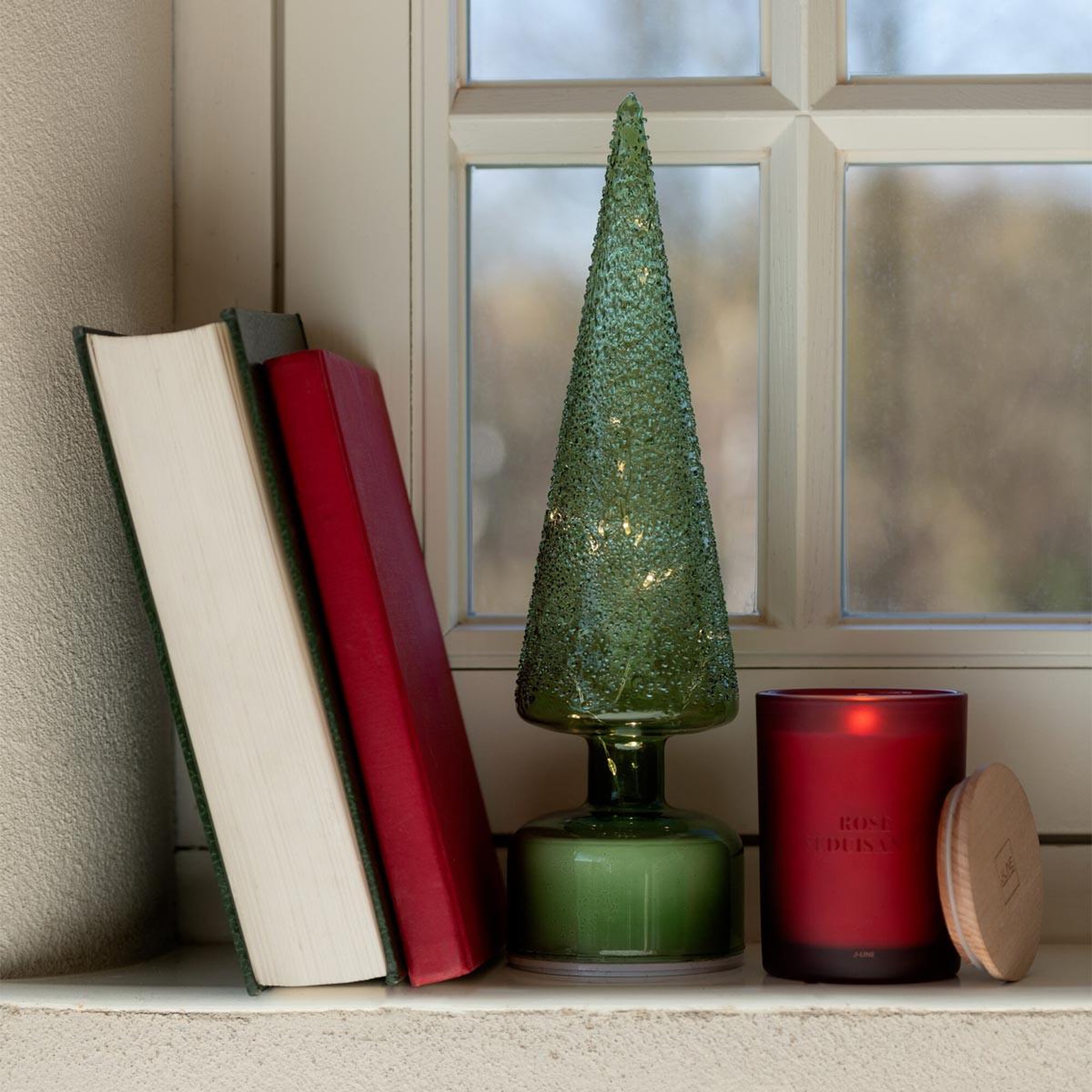 Voir la diapositive 6 : J-LINE Sapin tournant à led  lenard  38cm vert