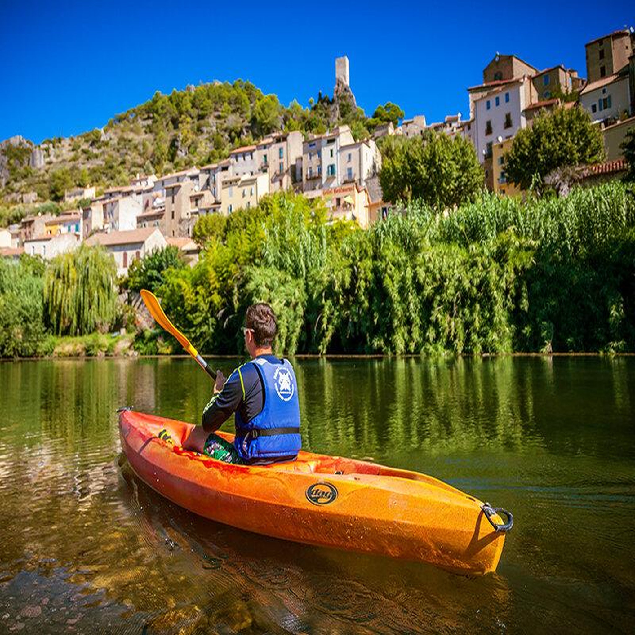 Voir la diapositive 2 : Smartbox 4h de balade en canoë près de béziers pour 2 personnes - coffret cadeau sport & aventure