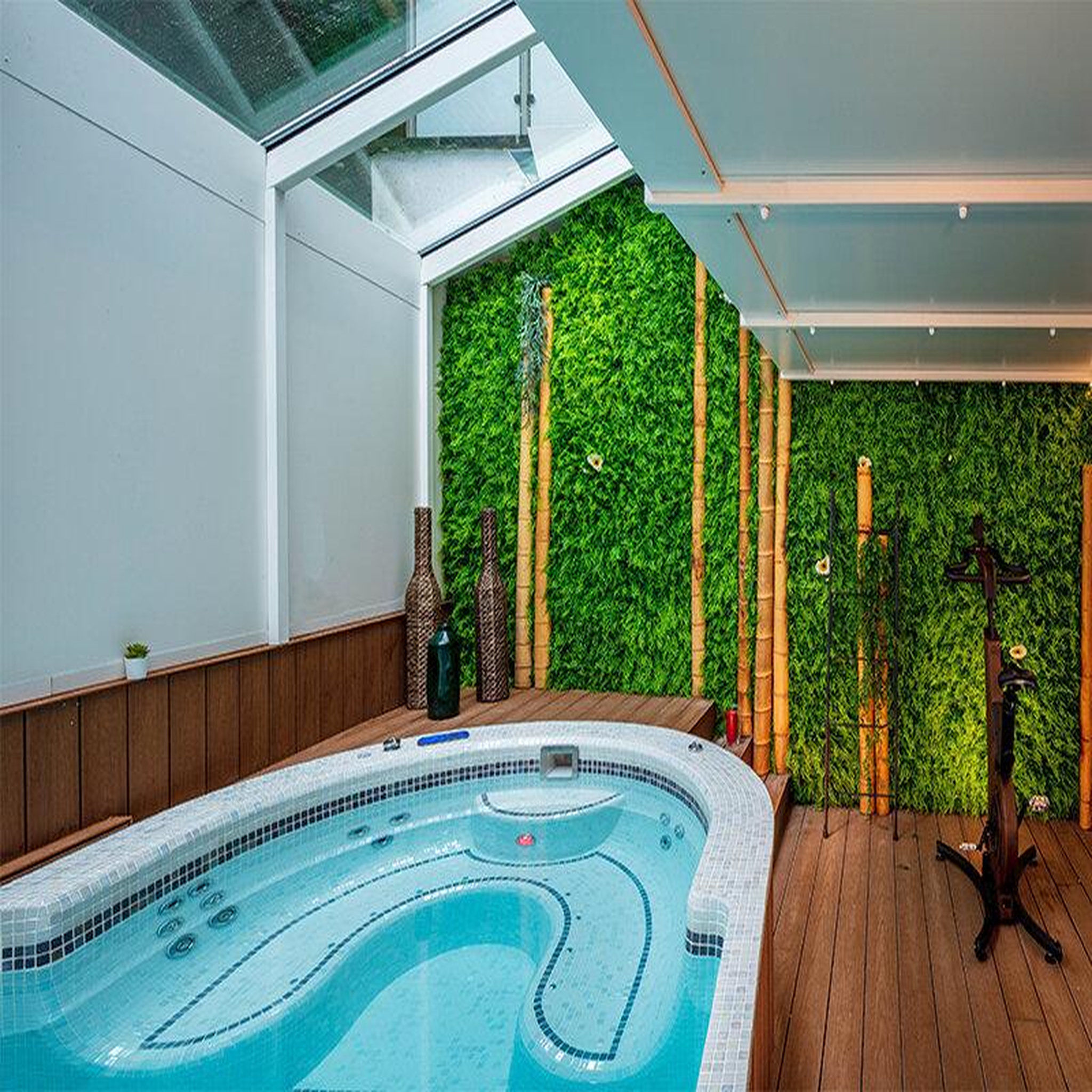 Voir la diapositive 4 : Smartbox 2 jours en hôtel 4* avec balnéo et espace bien-être à strasbourg - coffret cadeau séjour